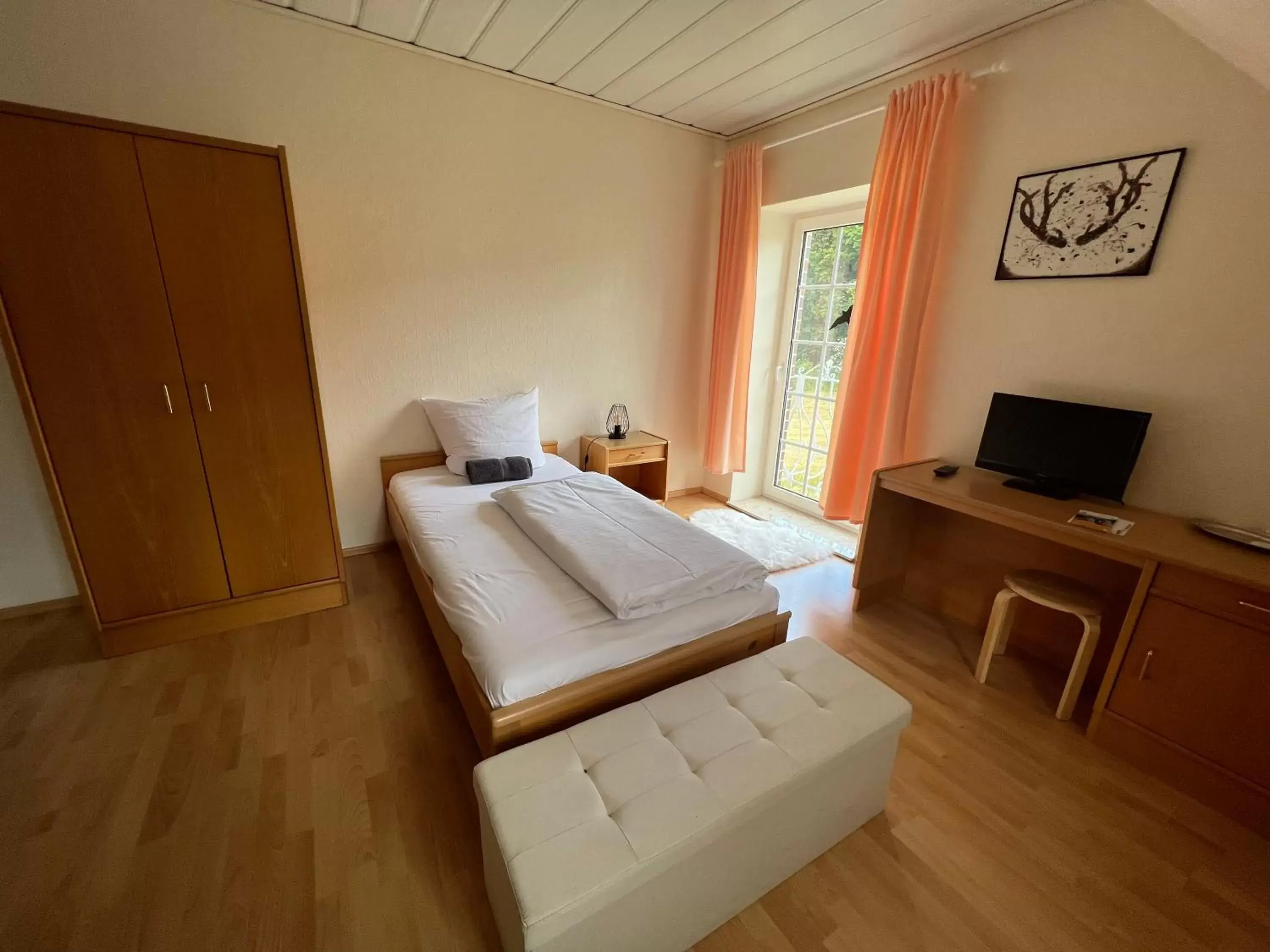 Studio - single occupancy in Hotel Rehkitz Studio - single occupancy in Hotel Rehkitz