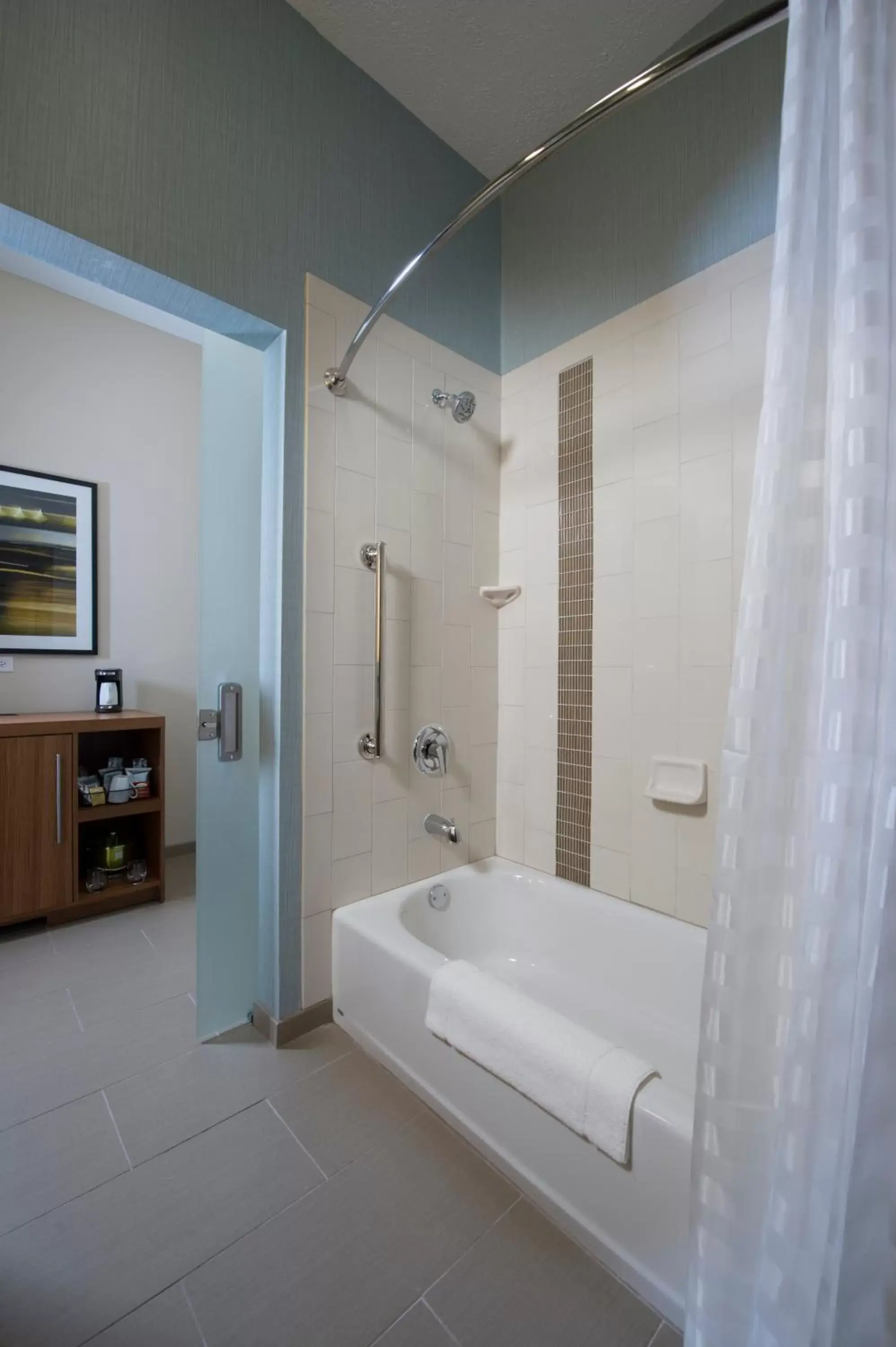 Queen Room with Two Queen Beds, Sofa Bed and Accessible Tub in Hyatt Place Savannah Airport Queen Room with Two Queen Beds, Sofa Bed and Accessible Tub in Hyatt Place Savannah Airport