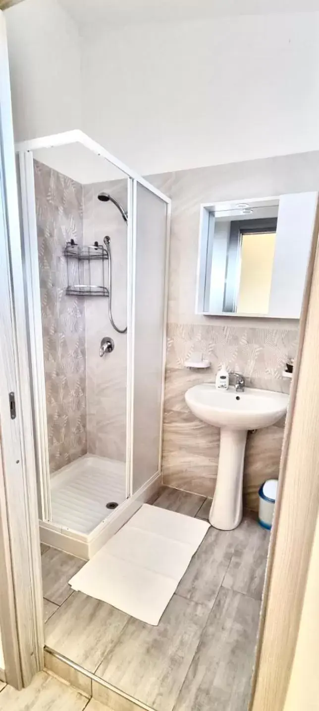 Triple Room with Sea View in BB Torre Turrisi Triple Room with Sea View in BB Torre Turrisi