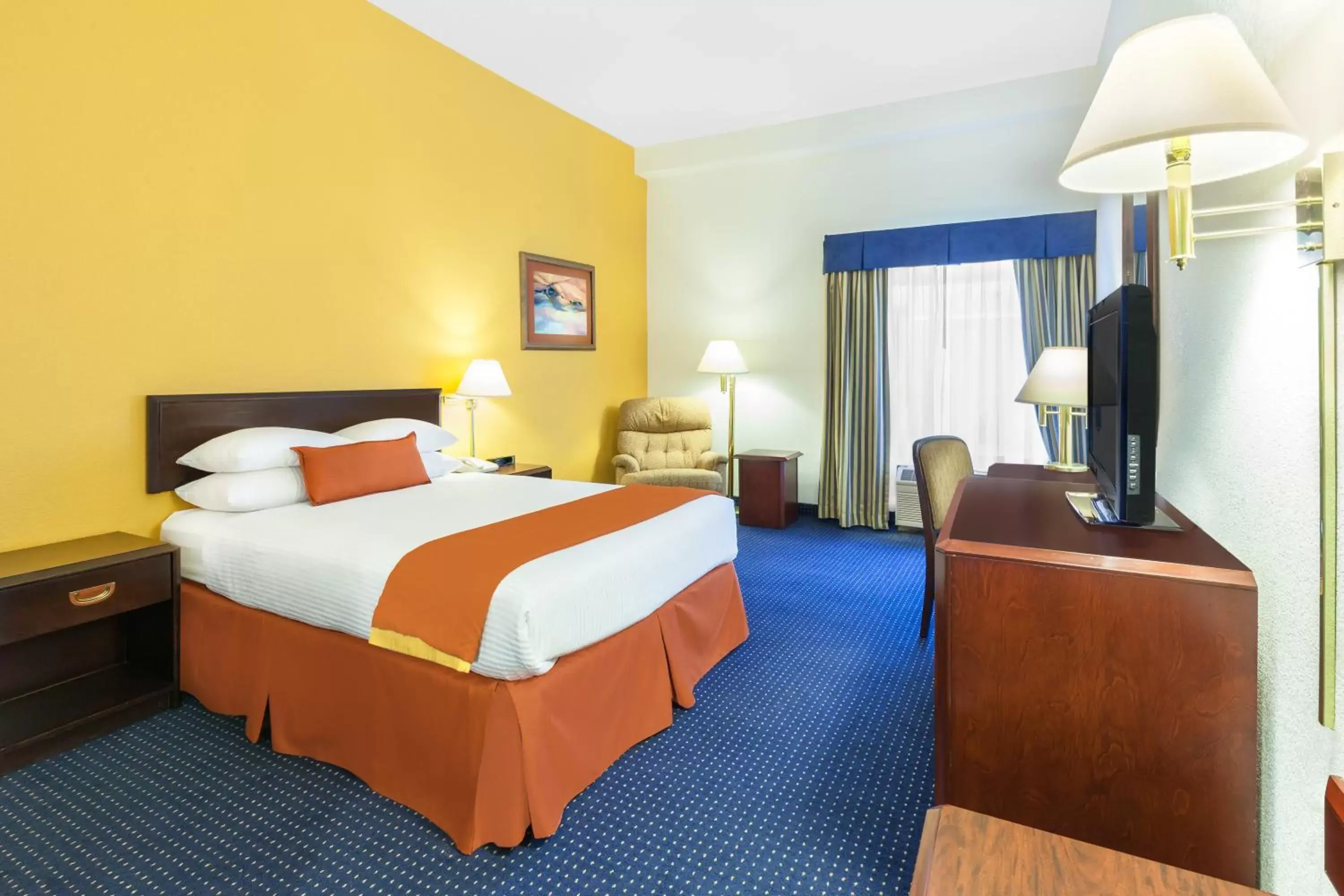 Queen Room with Disability Access - Non Smoking in Wyndham Garden Monterrey Norte Queen Room with Disability Access - Non Smoking in Wyndham Garden Monterrey Norte