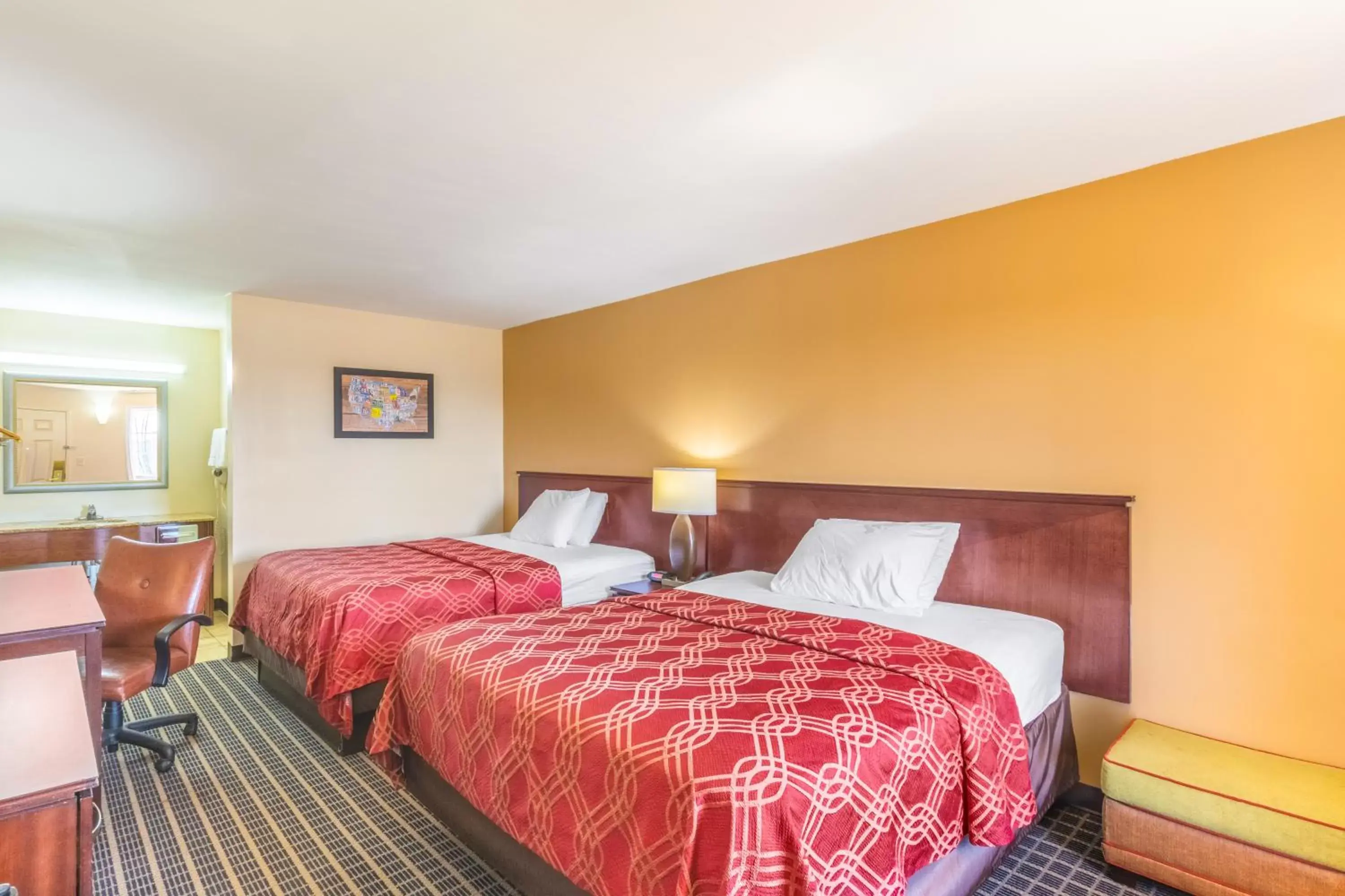 Standard Double Room with Two Double Beds - Non Smoking in Econo Lodge Gaffney Standard Double Room with Two Double Beds - Non Smoking in Econo Lodge Gaffney