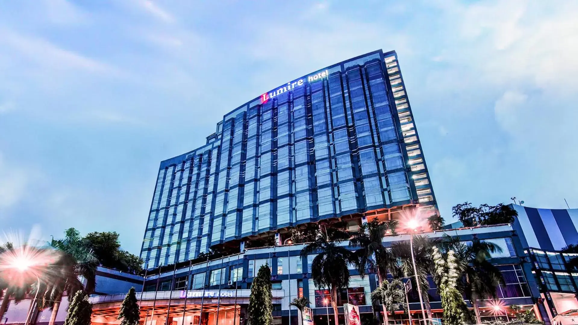 Lumire Hotel & Convention Centre Lumire Hotel & Convention Centre