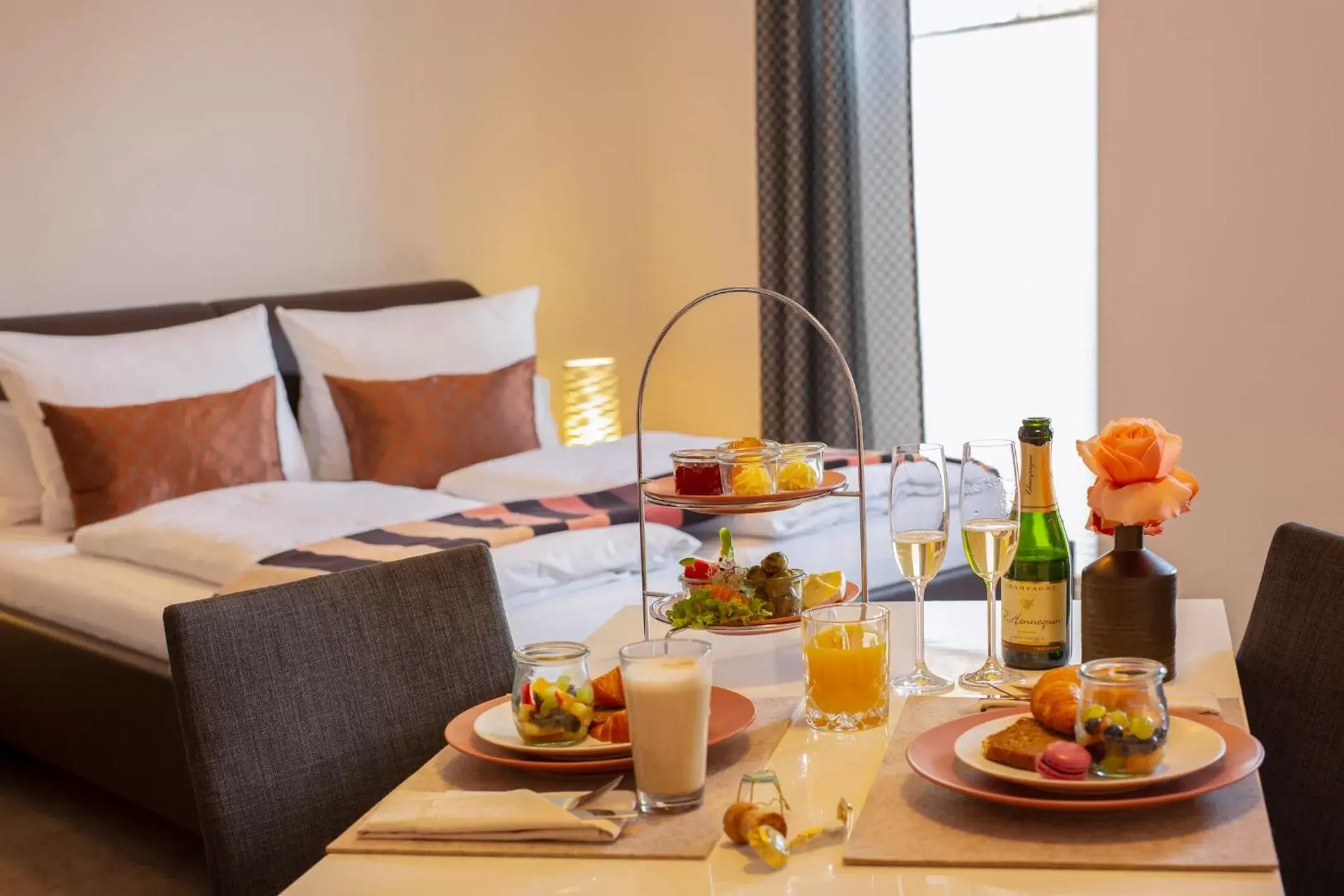 Hotel & Boarding House Schlosserwirt Hotel & Boarding House Schlosserwirt