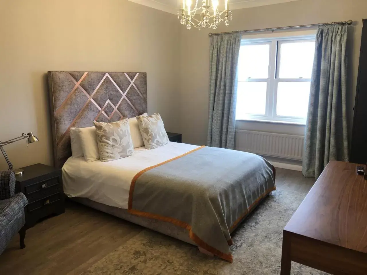 King Room - single occupancy in Michelangelos - Rooms, Restaurant & Bar King Room - single occupancy in Michelangelos - Rooms, Restaurant & Bar