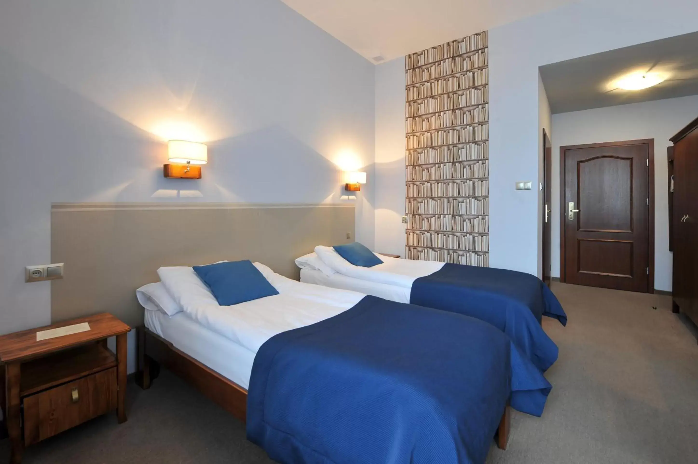 Deluxe Triple Room - single occupancy in Hotel Młyn Aqua Spa Deluxe Triple Room - single occupancy in Hotel Młyn Aqua Spa