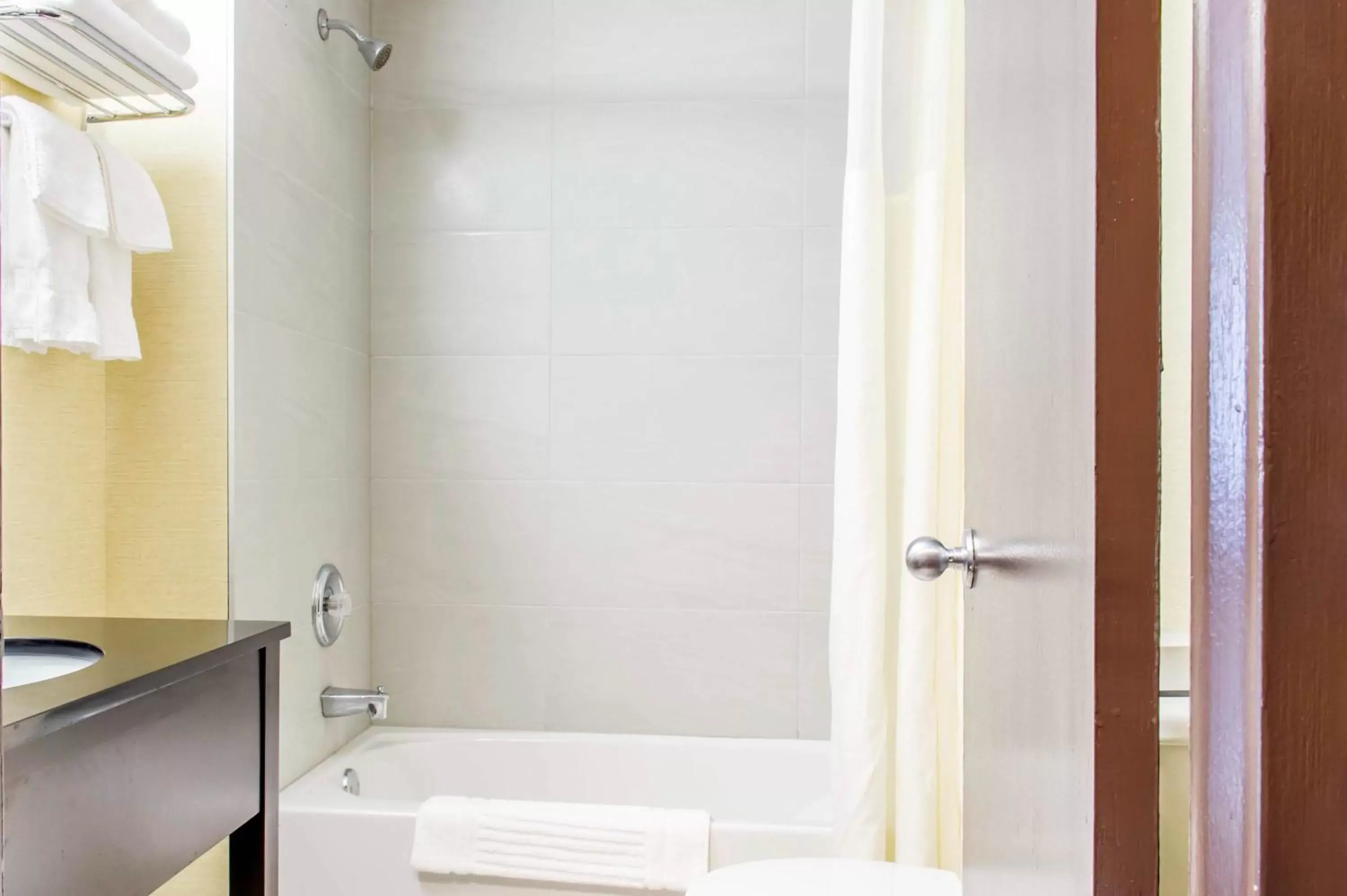 Quality Hotel Dorval Aeroport Quality Hotel Dorval Aeroport