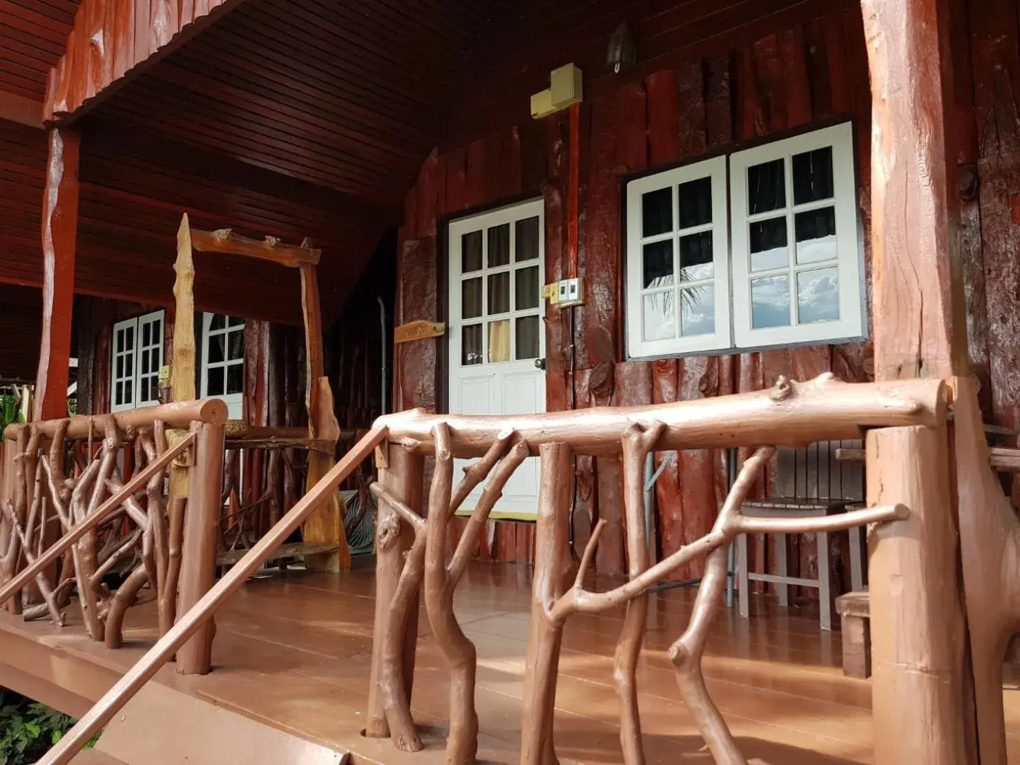 Superior Bungalow with Bath in Sam's House Kanchanaburi Superior Bungalow with Bath in Sam's House Kanchanaburi