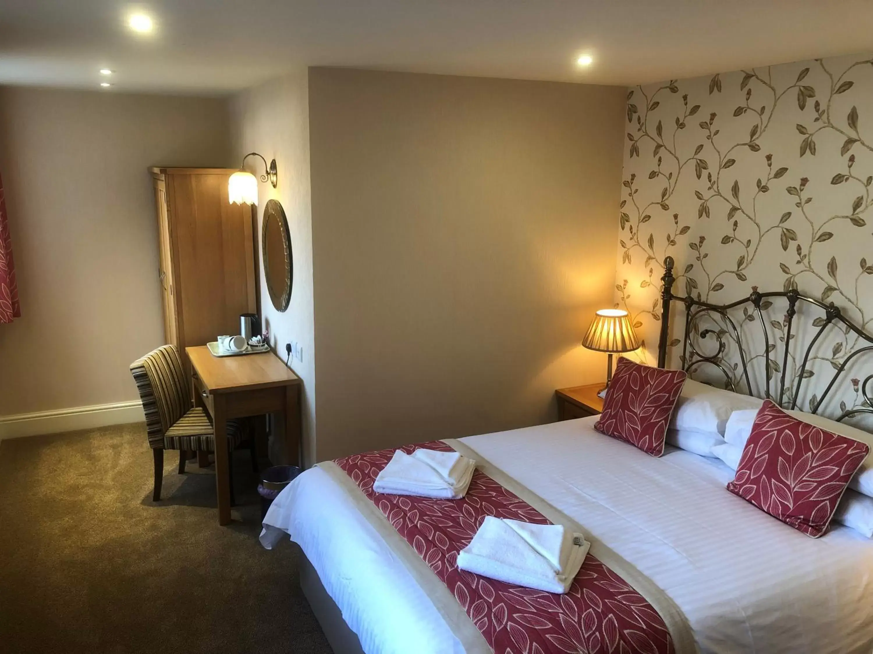 Queen Room in Crow Park Hotel Queen Room in Crow Park Hotel