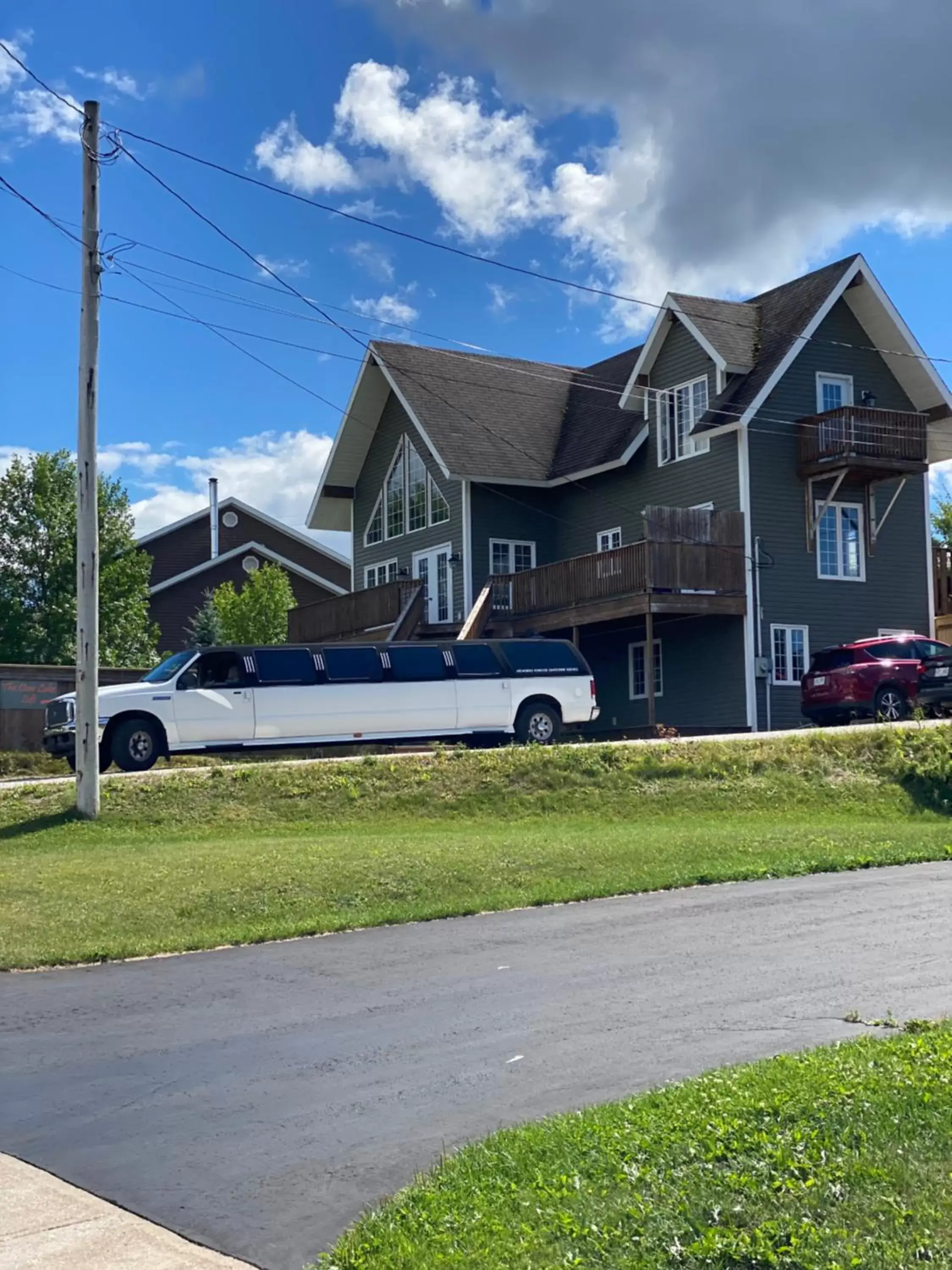 Superior Chalet in The Deer Lake Loft Superior Chalet in The Deer Lake Loft
