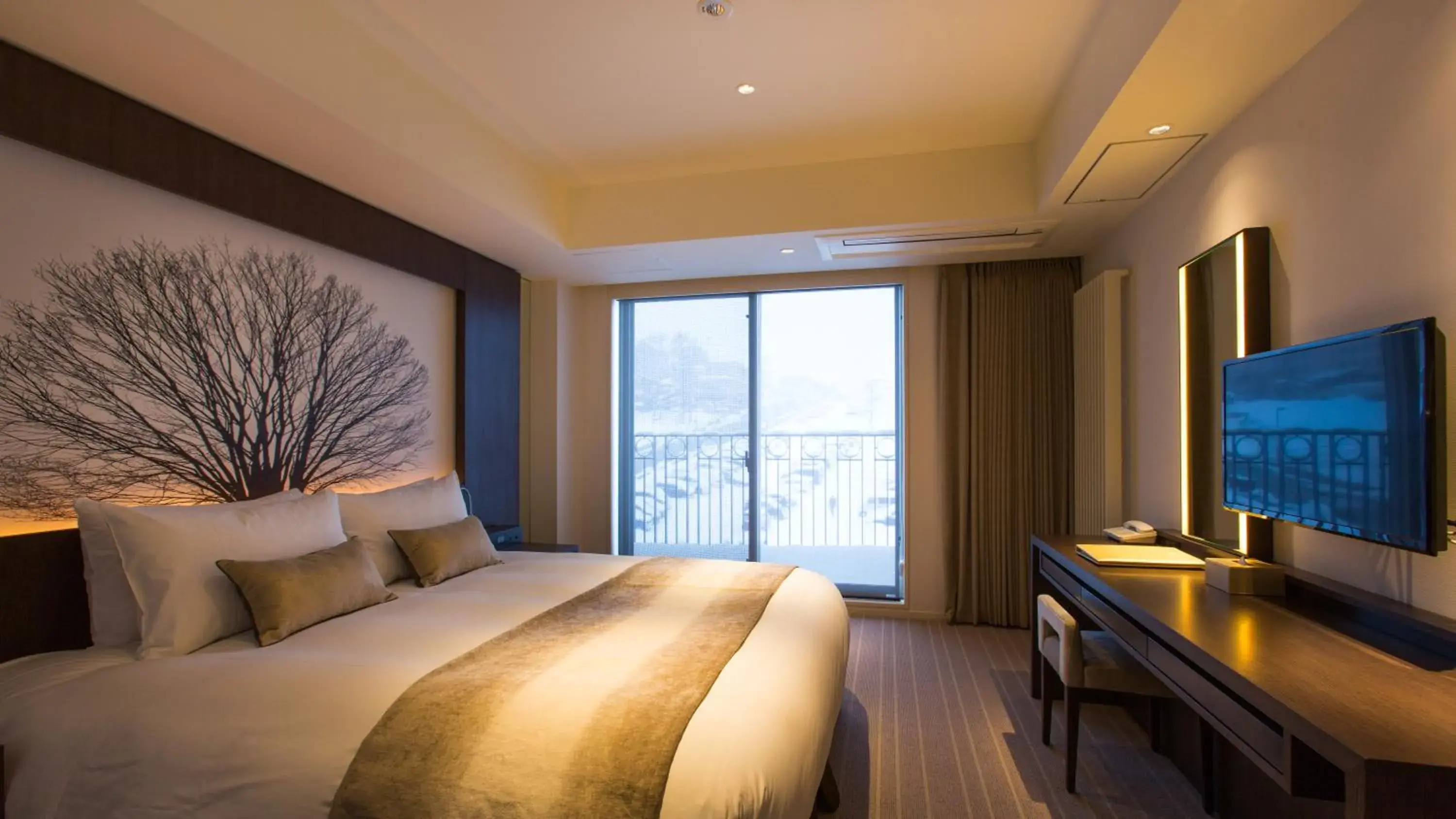 Grand Deluxe Suite with Hirafu Mountain View - single occupancy in Chalet Ivy Hirafu, Niseko Grand Deluxe Suite with Hirafu Mountain View - single occupancy in Chalet Ivy Hirafu, Niseko