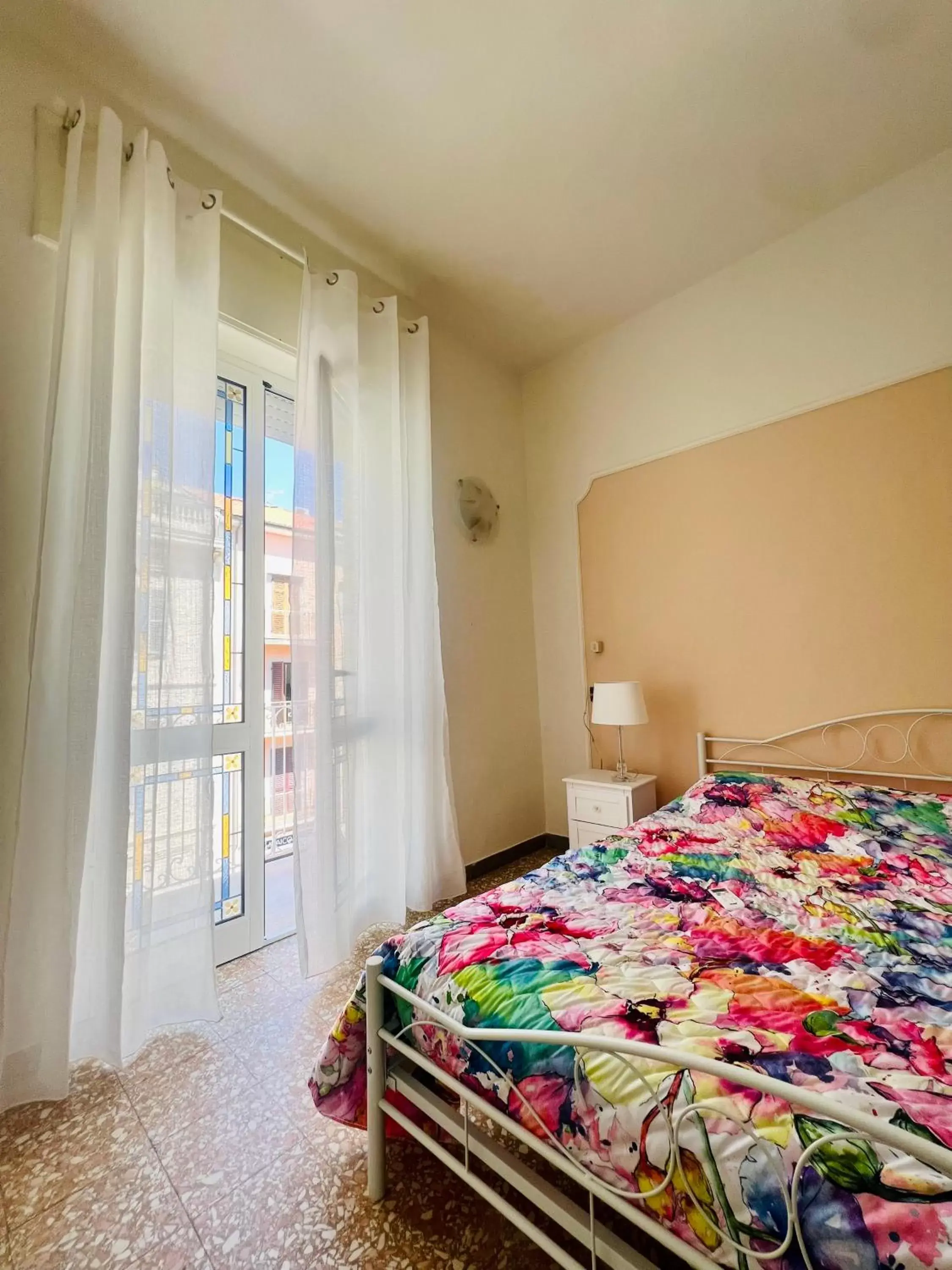 Double Room with Private Bathroom in A casa di Mario e Nenè Double Room with Private Bathroom in A casa di Mario e Nenè