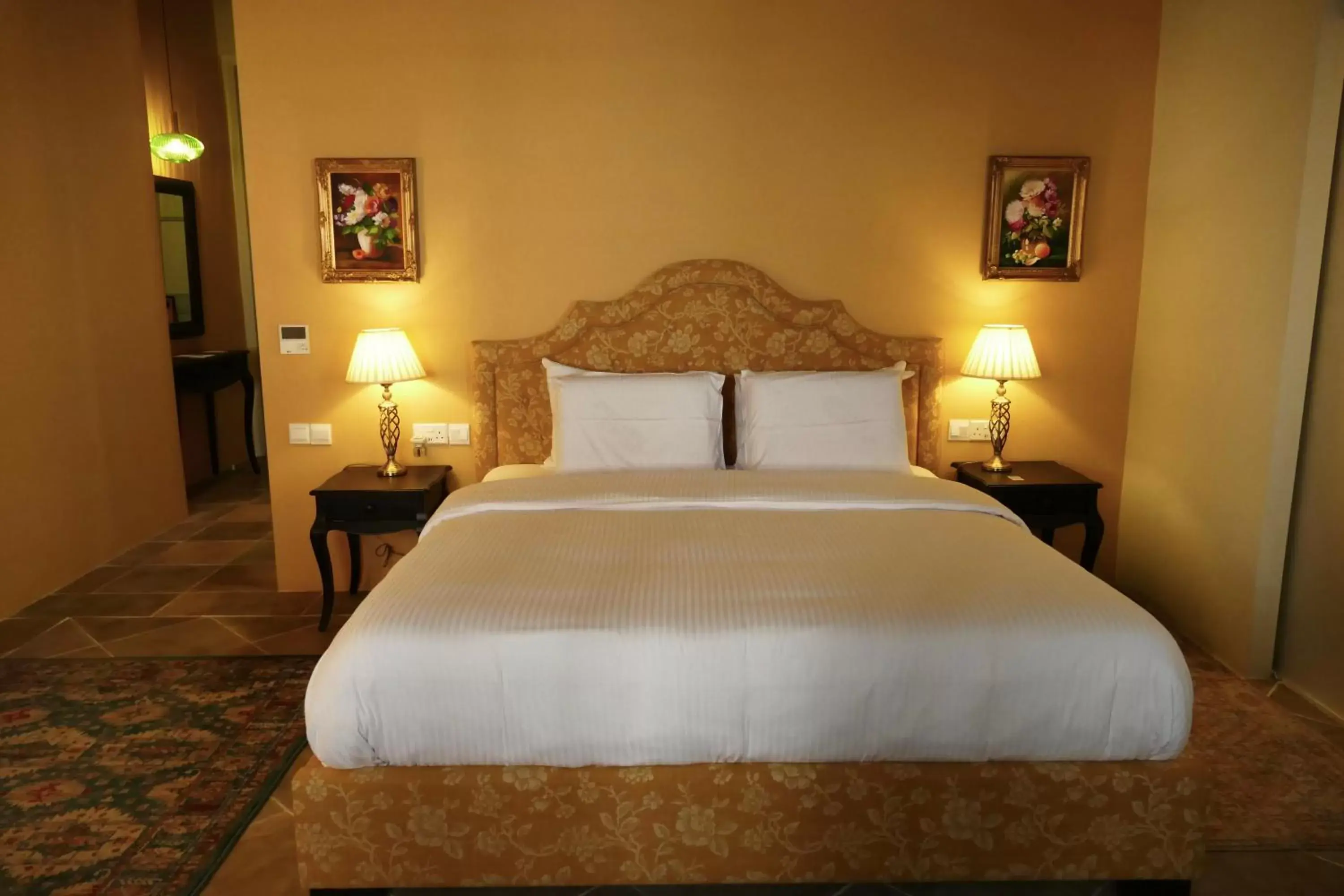 Deluxe Suite in Madama Residence Deluxe Suite in Madama Residence