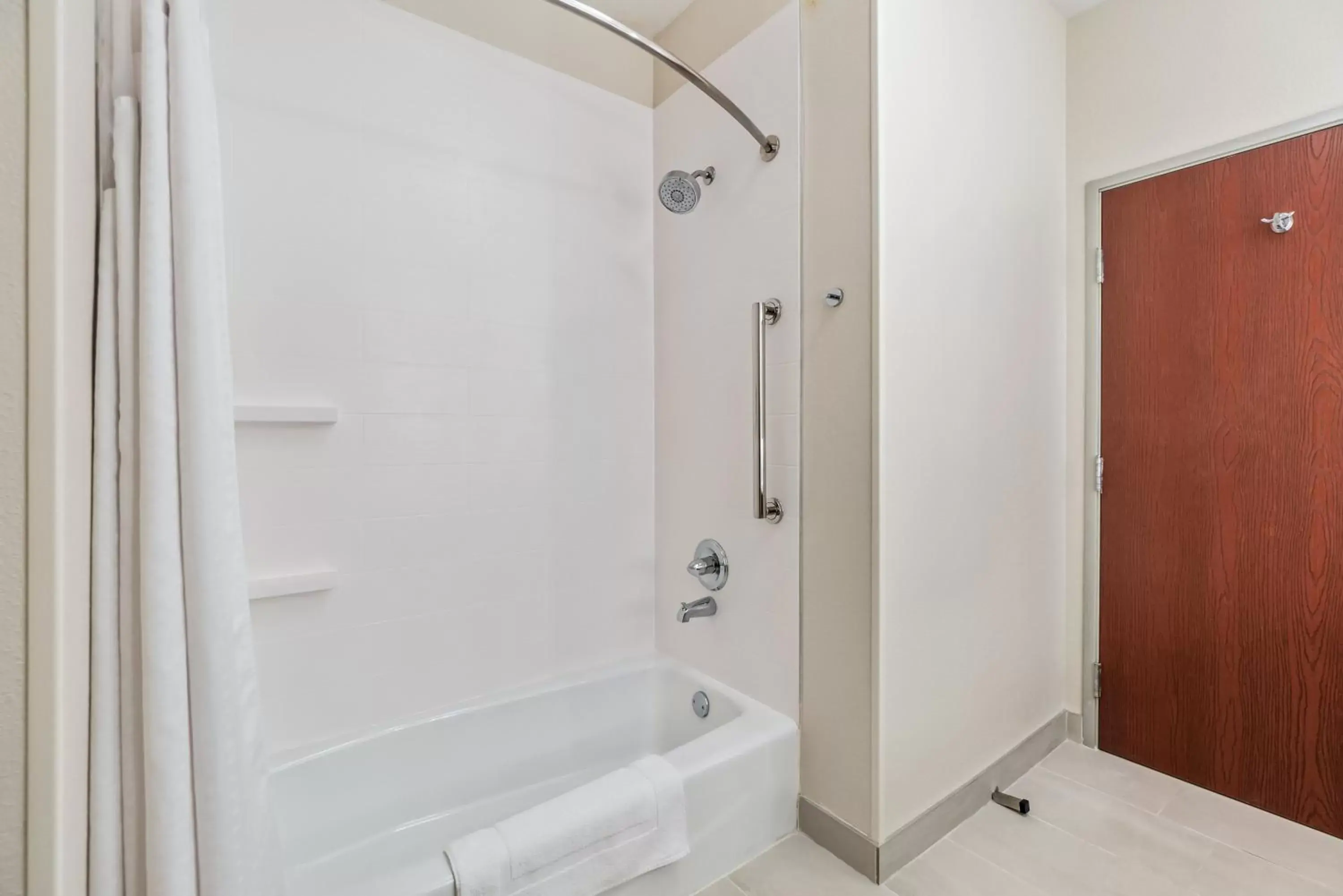 King Suite in Holiday Inn Express & Suites Van Buren-Fort Smith Area, an IHG Hotel King Suite in Holiday Inn Express & Suites Van Buren-Fort Smith Area, an IHG Hotel