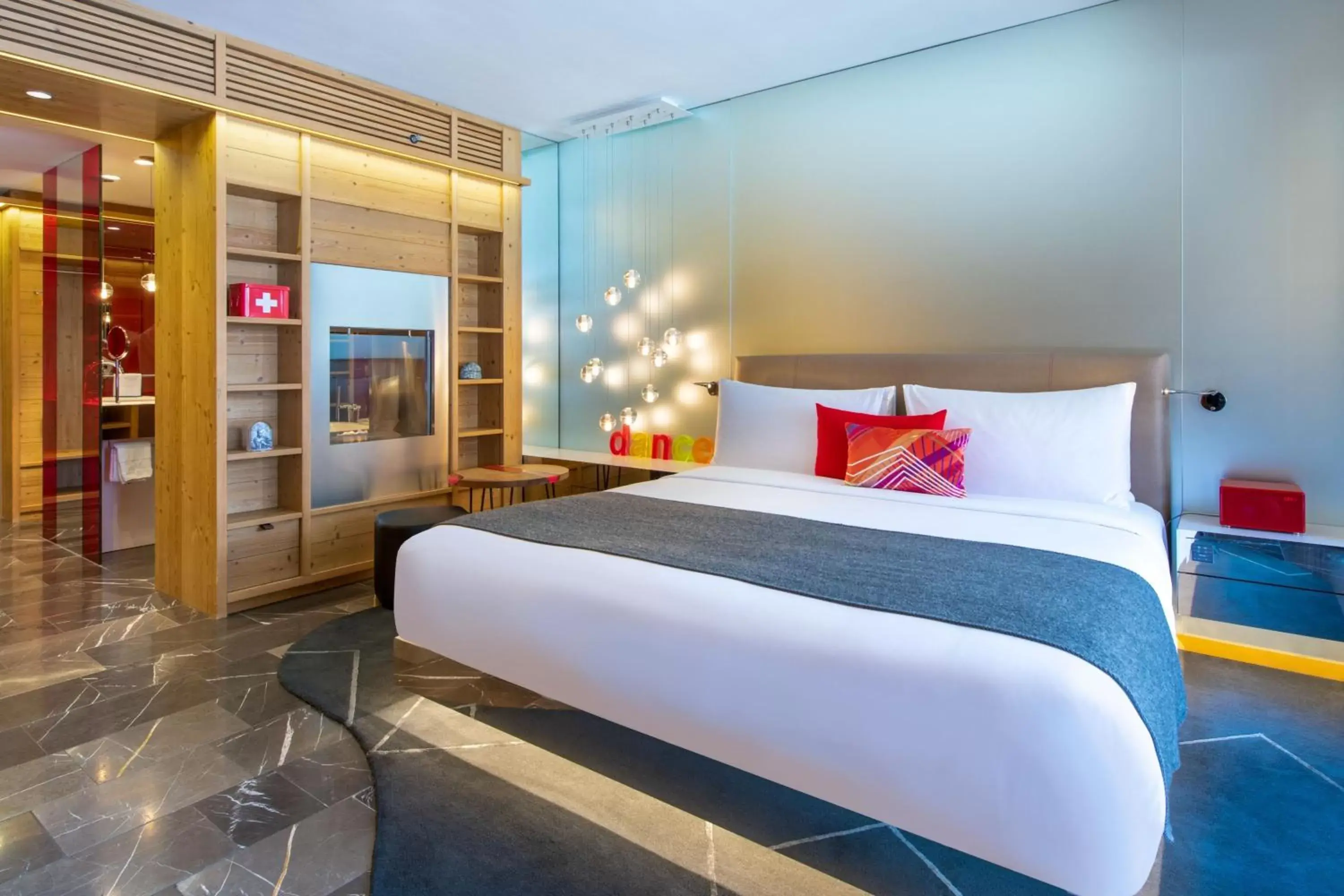 Mega, Family room, 1 King, and 1 single bed, Balcony in W Verbier Mega, Family room, 1 King, and 1 single bed, Balcony in W Verbier