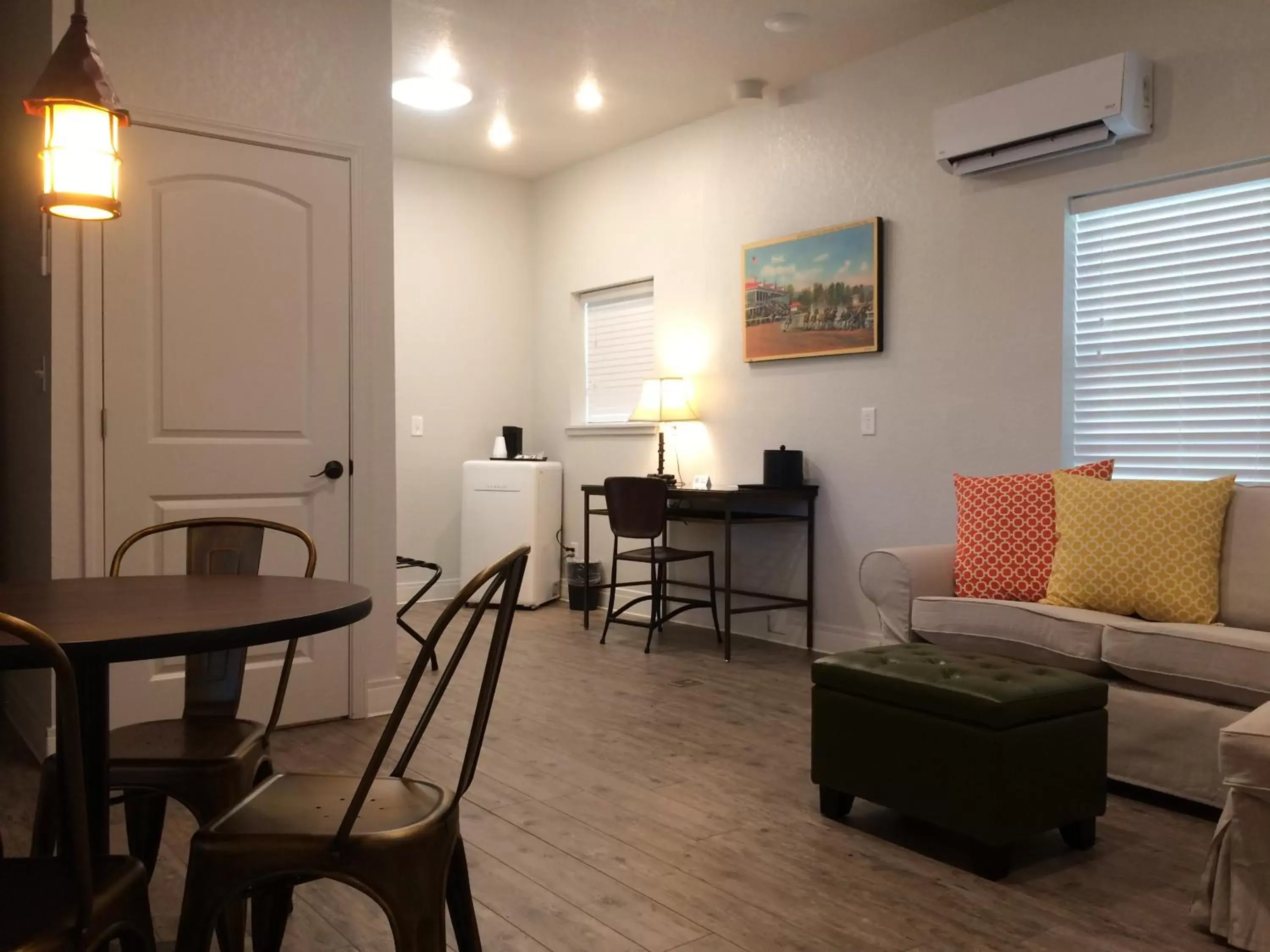 Two-Bedroom Suite in Best Court Two-Bedroom Suite in Best Court