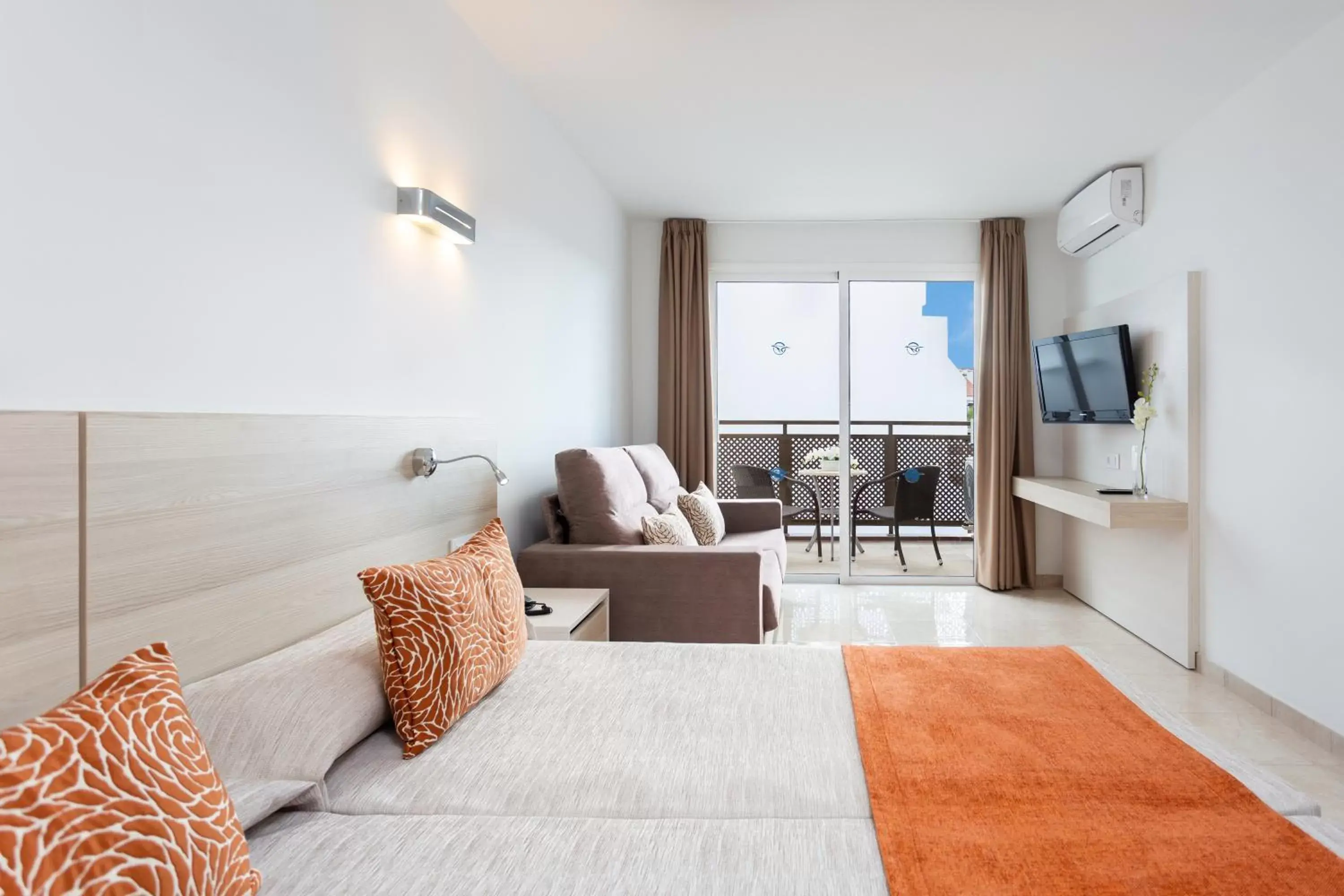 Studio (1 Adult) in Globales Tamaimo Tropical Studio (1 Adult) in Globales Tamaimo Tropical