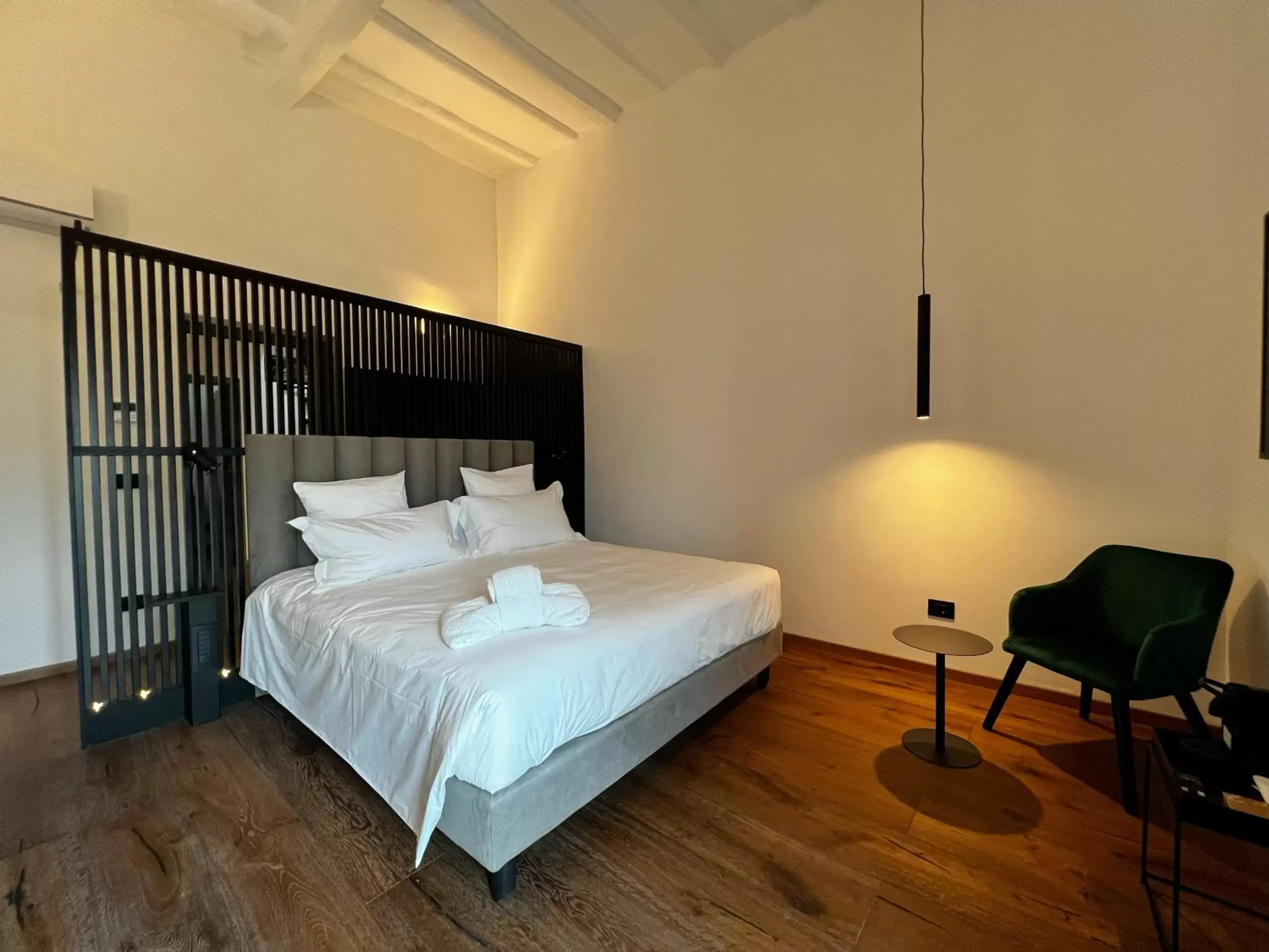 Superior King Room in Gioiamia - Luxury Rooms in Cattedrale Superior King Room in Gioiamia - Luxury Rooms in Cattedrale