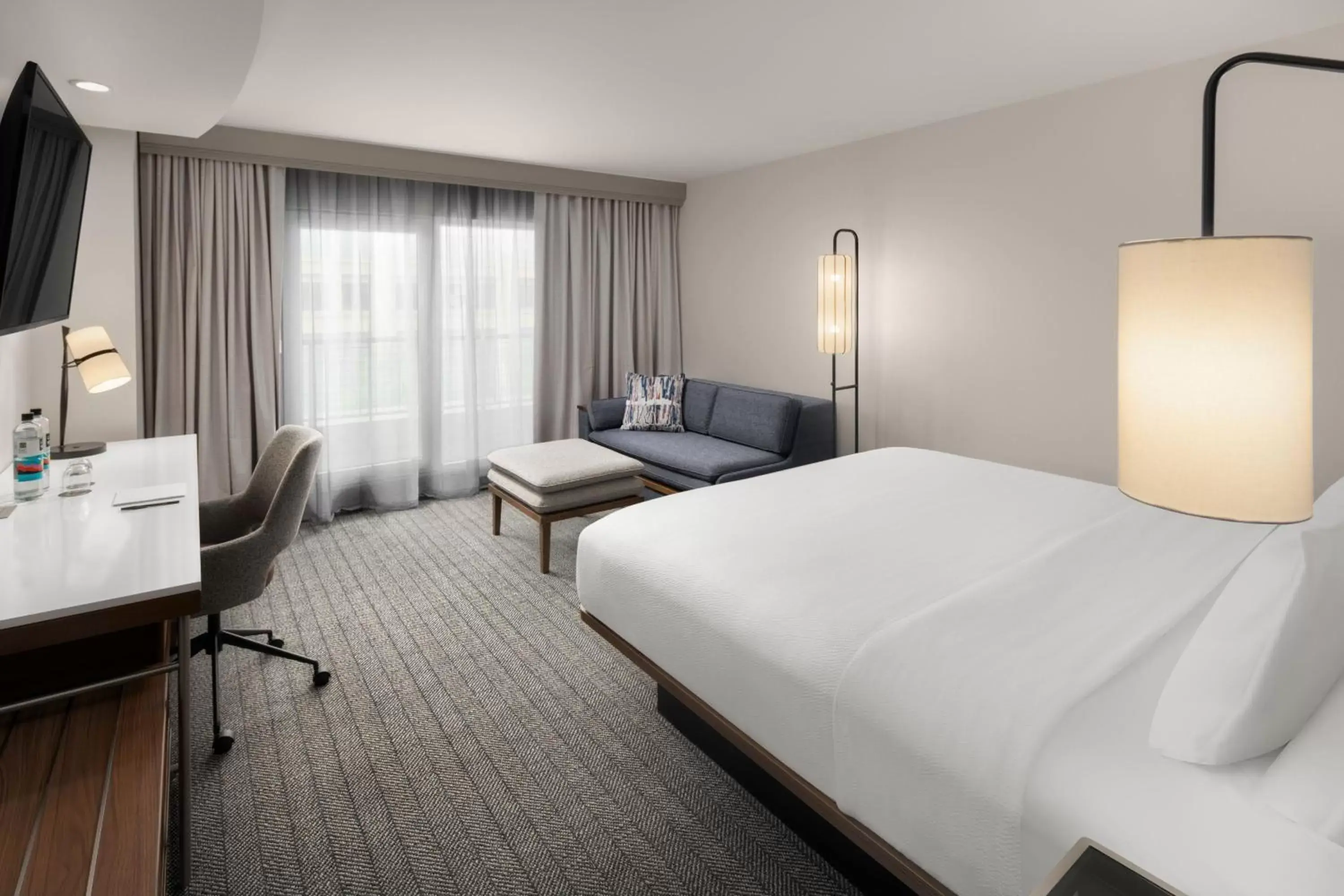 King Room with Sofa Bed - Hearing Accessible in Courtyard by Marriott Seattle Bellevue/Downtown King Room with Sofa Bed - Hearing Accessible in Courtyard by Marriott Seattle Bellevue/Downtown