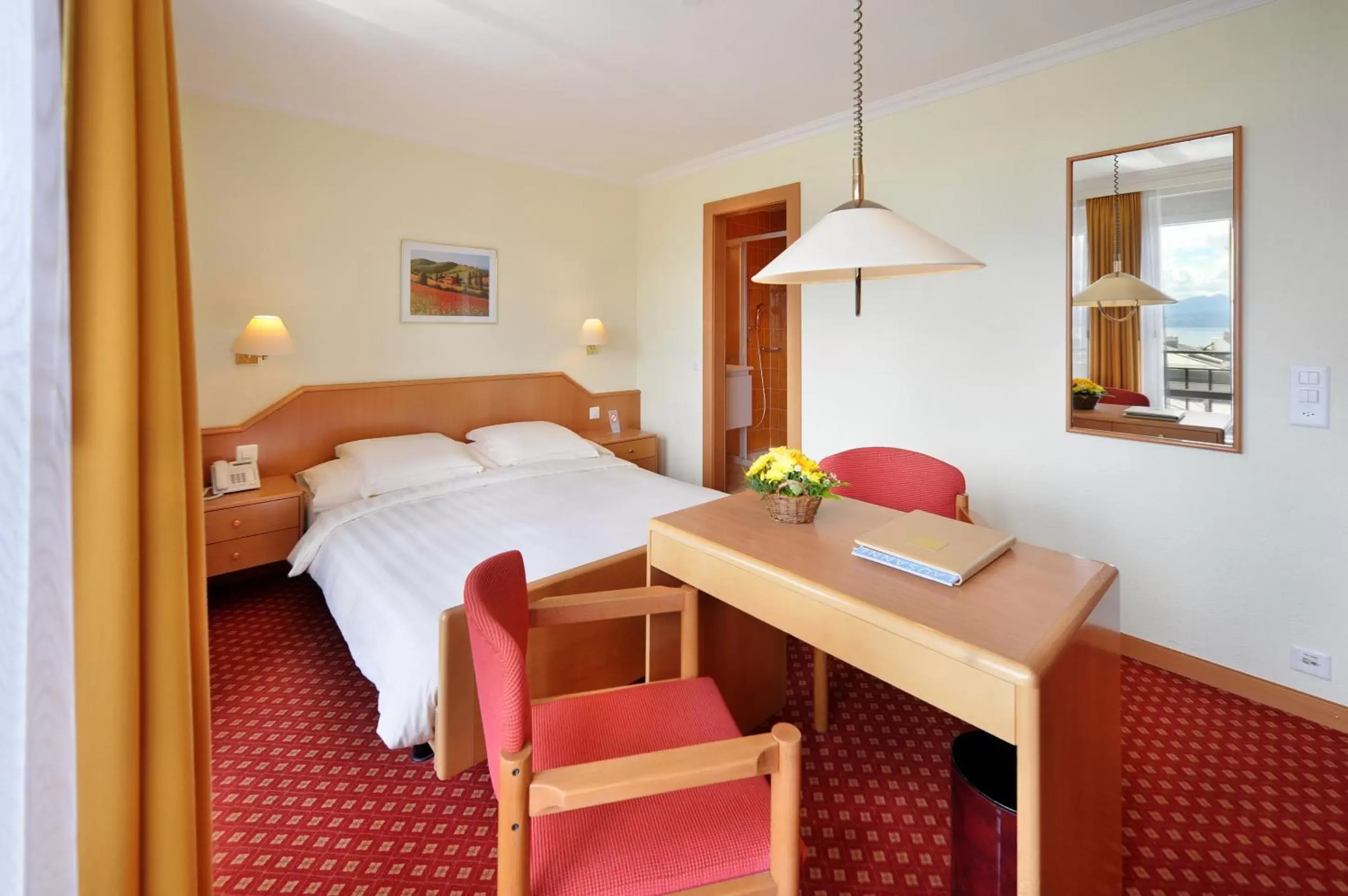 Double Room with Lake View in Elite Double Room with Lake View in Elite