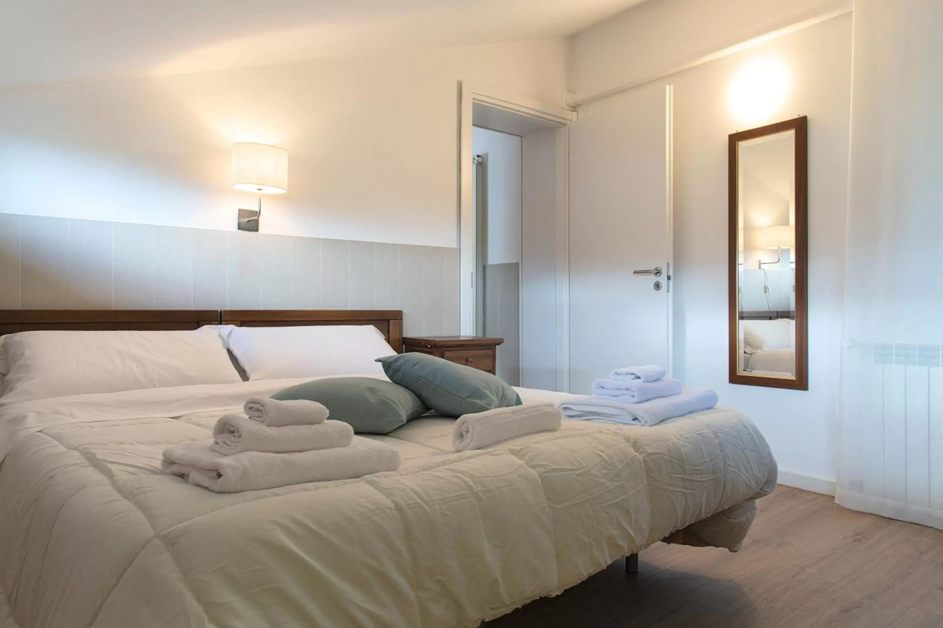 Double Room with Private Bathroom - single occupancy in Fox House BnB Double Room with Private Bathroom - single occupancy in Fox House BnB