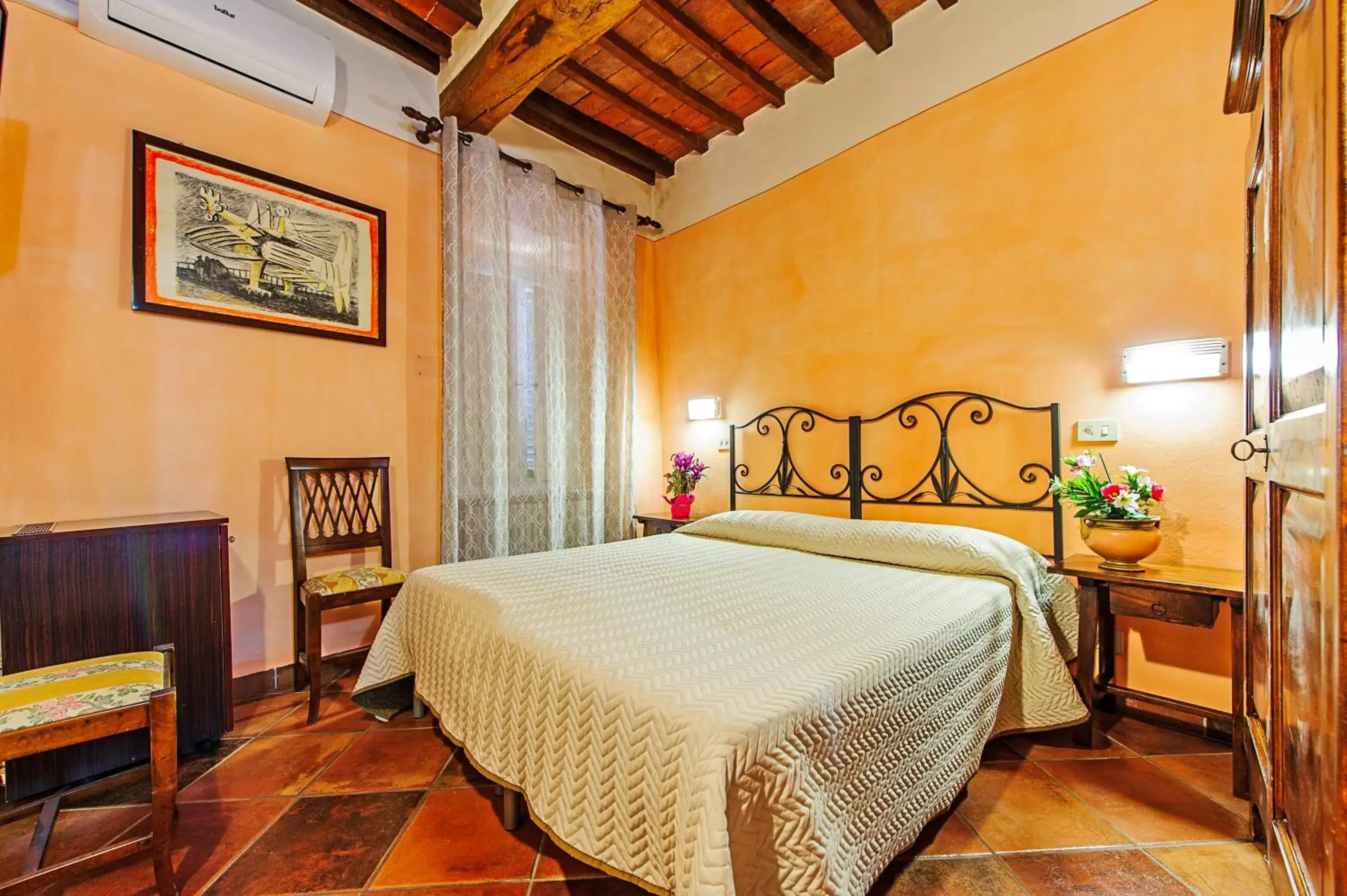 Double Room in Meublè Evoè Double Room in Meublè Evoè