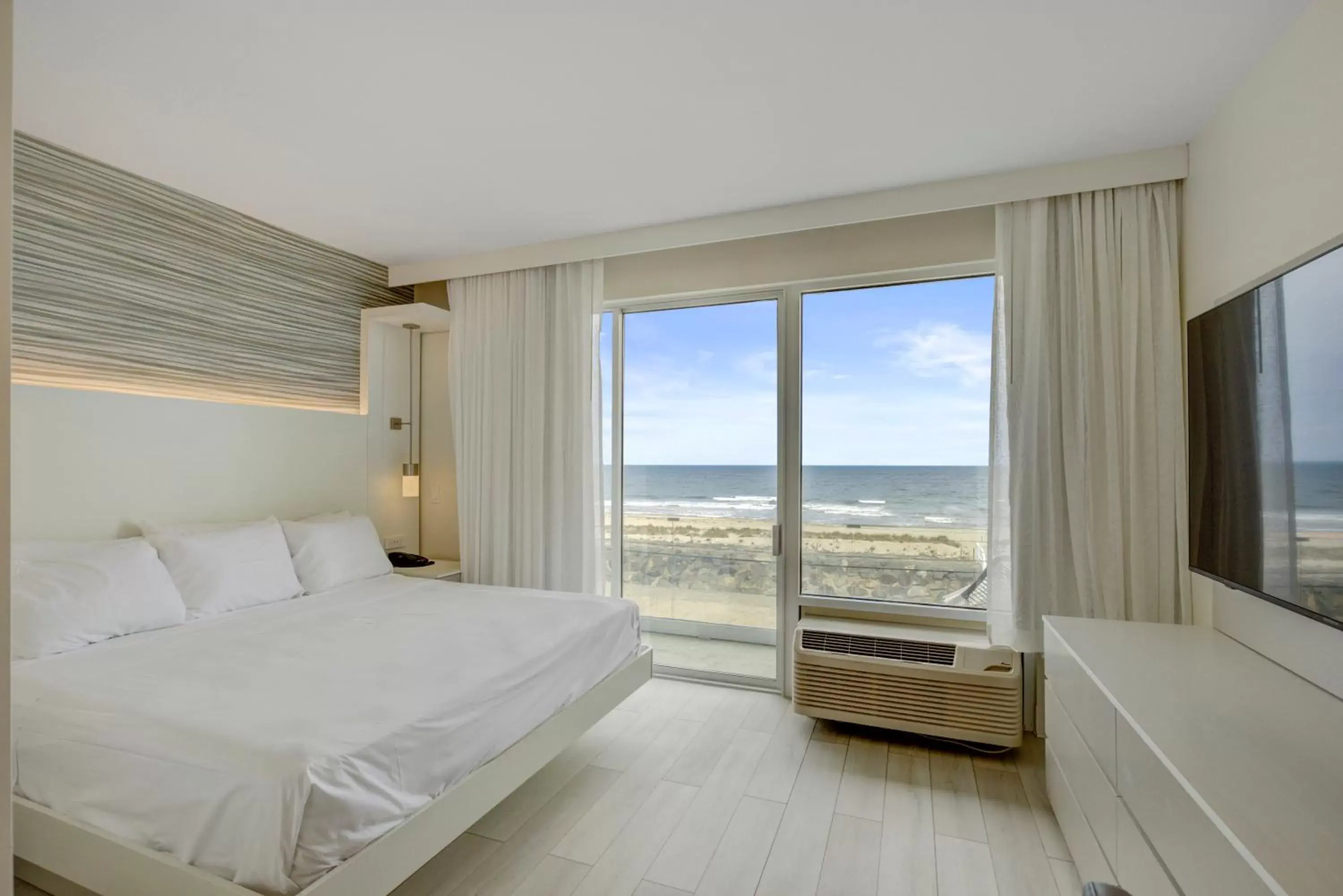 King Room with Balcony in BeachWalk at Sea Bright King Room with Balcony in BeachWalk at Sea Bright