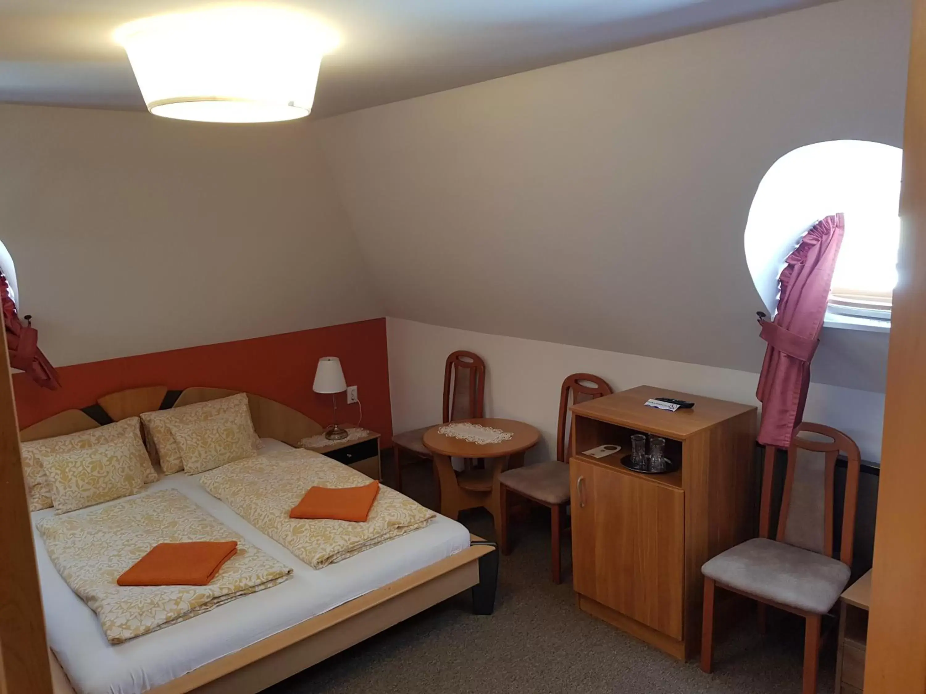 Family Room with Private Bathroom in Duna Panzió Family Room with Private Bathroom in Duna Panzió