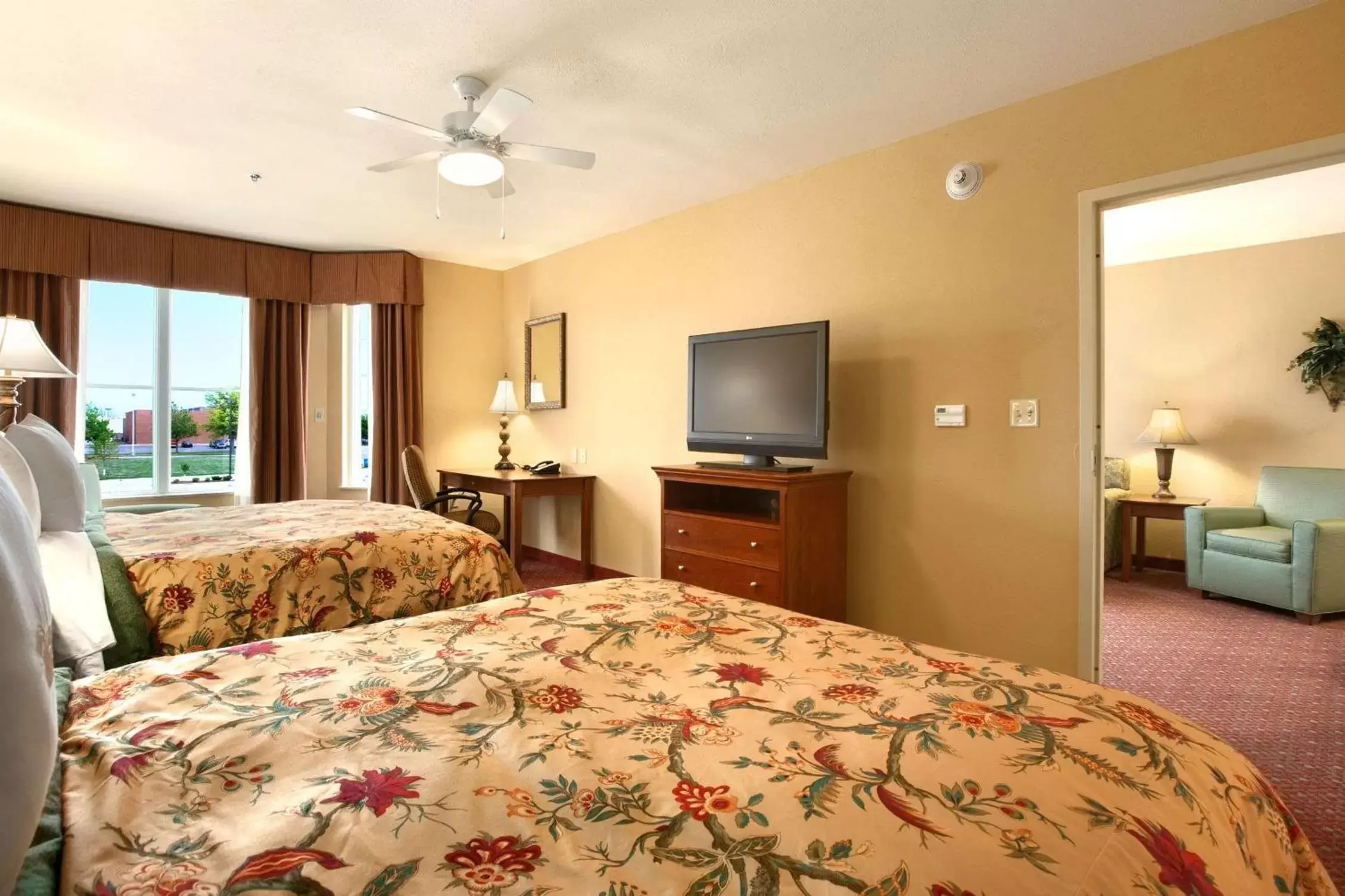 One-Bedroom Queen Suite with Two Queen Beds - Non-Smoking in Homewood Suites by Hilton Decatur-Forsyth One-Bedroom Queen Suite with Two Queen Beds - Non-Smoking in Homewood Suites by Hilton Decatur-Forsyth