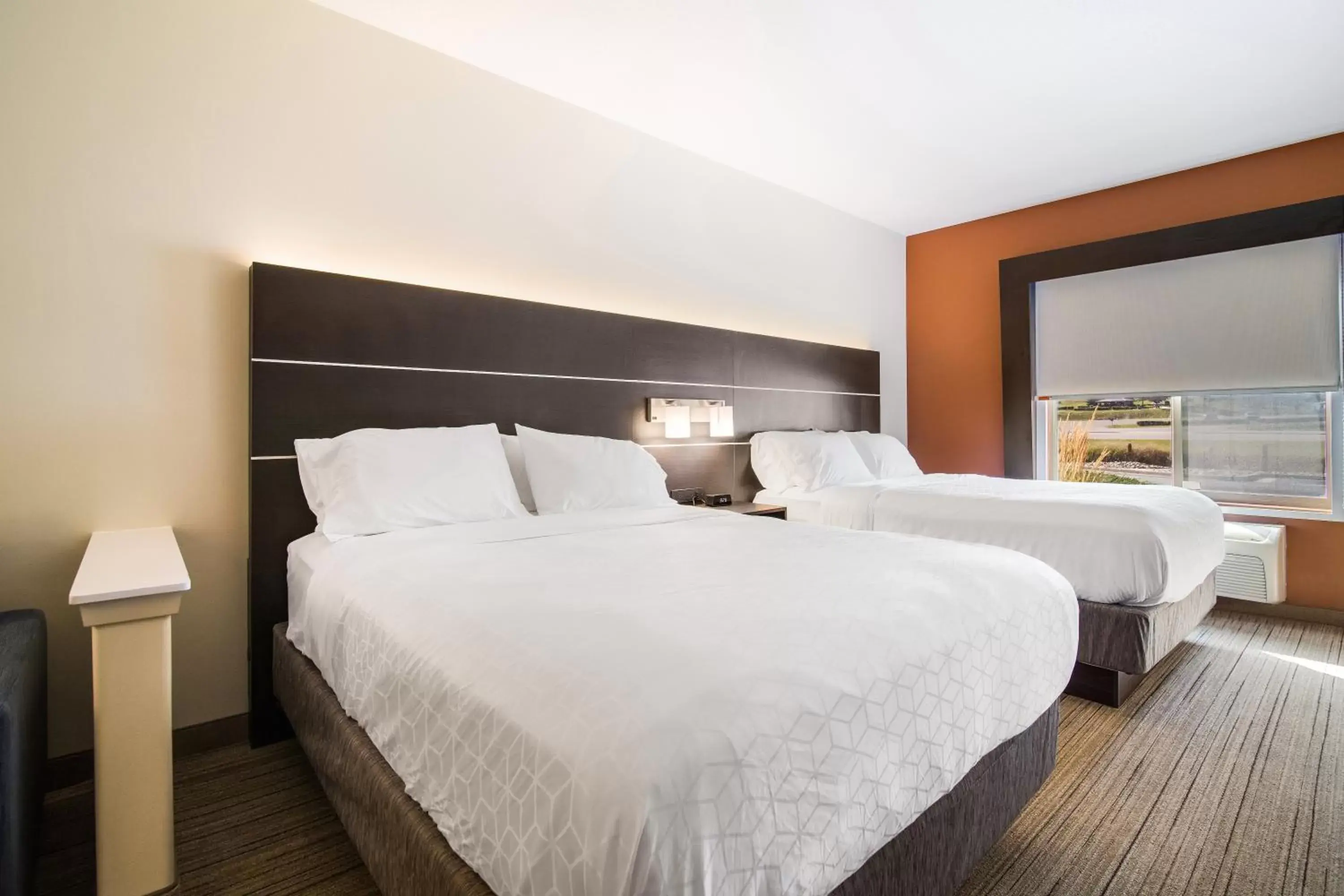 Suite with Two Beds - Non-Smoking in Holiday Inn Express & Suites Custer-Mt Rushmore Suite with Two Beds - Non-Smoking in Holiday Inn Express & Suites Custer-Mt Rushmore