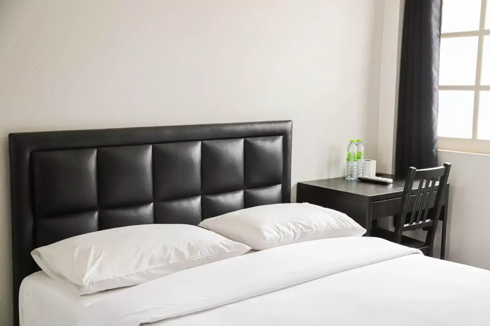 Superior Double Room in White Lodge Hotel Bangkok Superior Double Room in White Lodge Hotel Bangkok