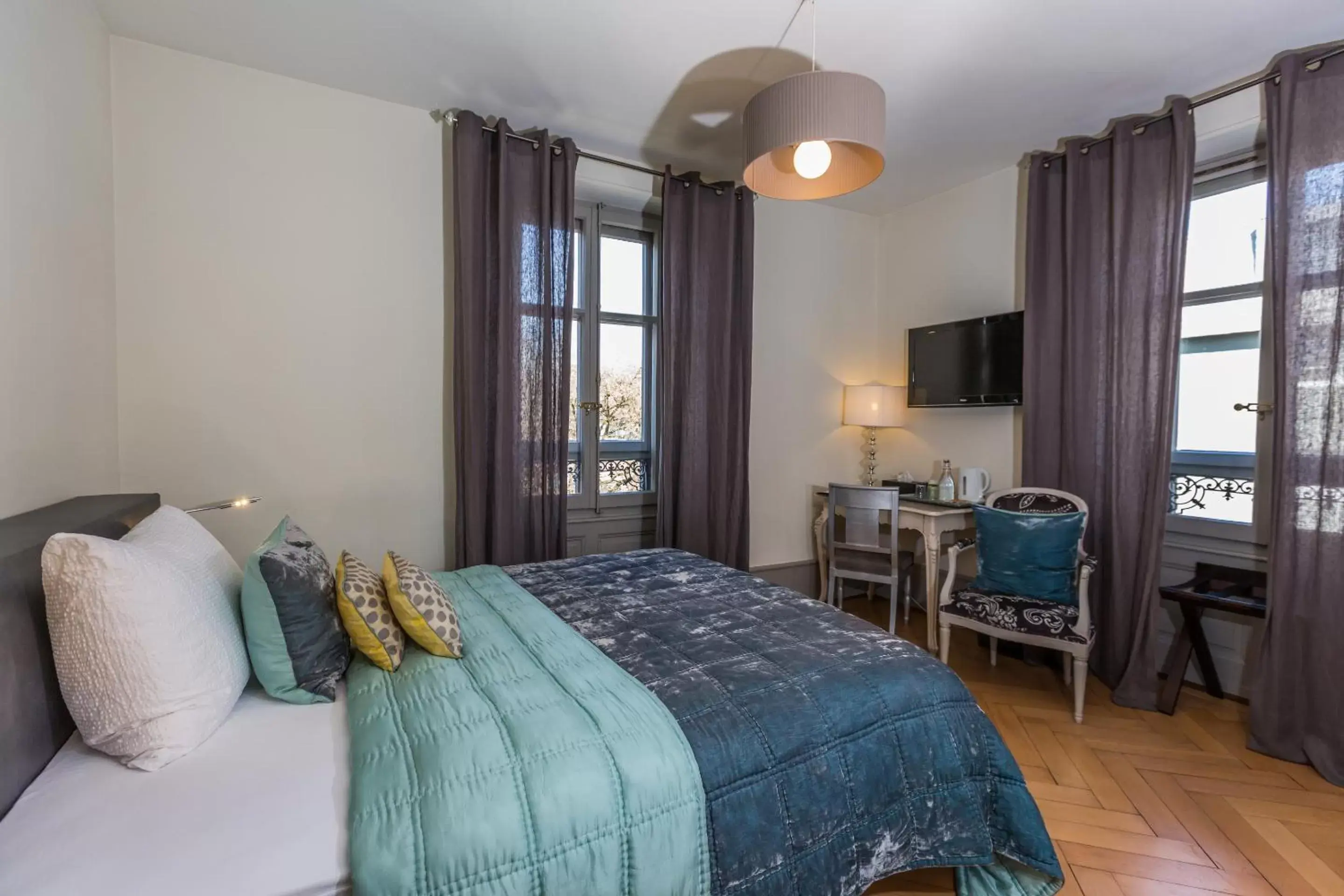 Small Double Room - single occupancy in La Maison d'Igor Small Double Room - single occupancy in La Maison d'Igor