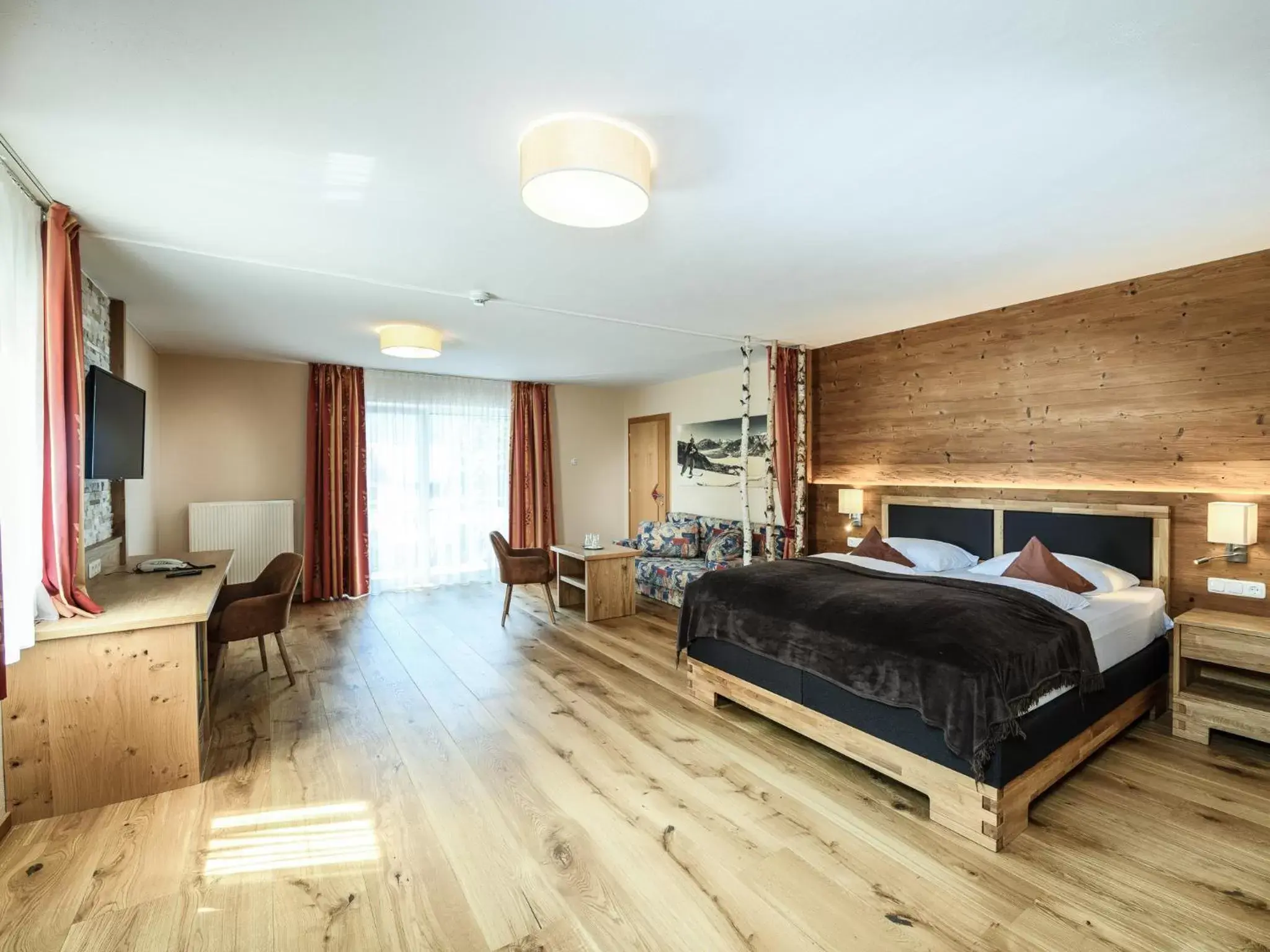 Junior Suite with Balcony or Terrace in Hotel Victoria Junior Suite with Balcony or Terrace in Hotel Victoria