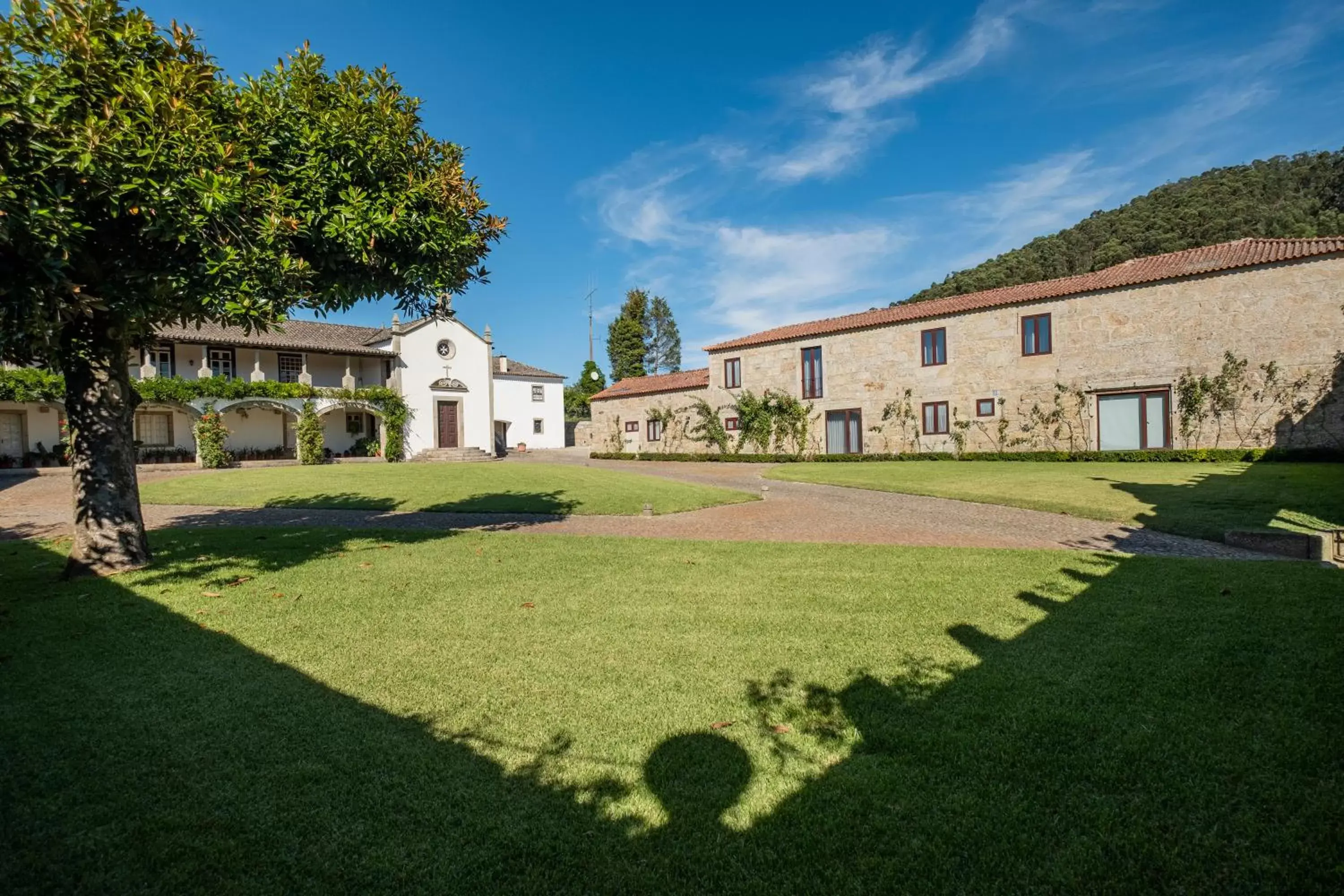 Property Building in Casa de Fervença Property Building in Casa de Fervença