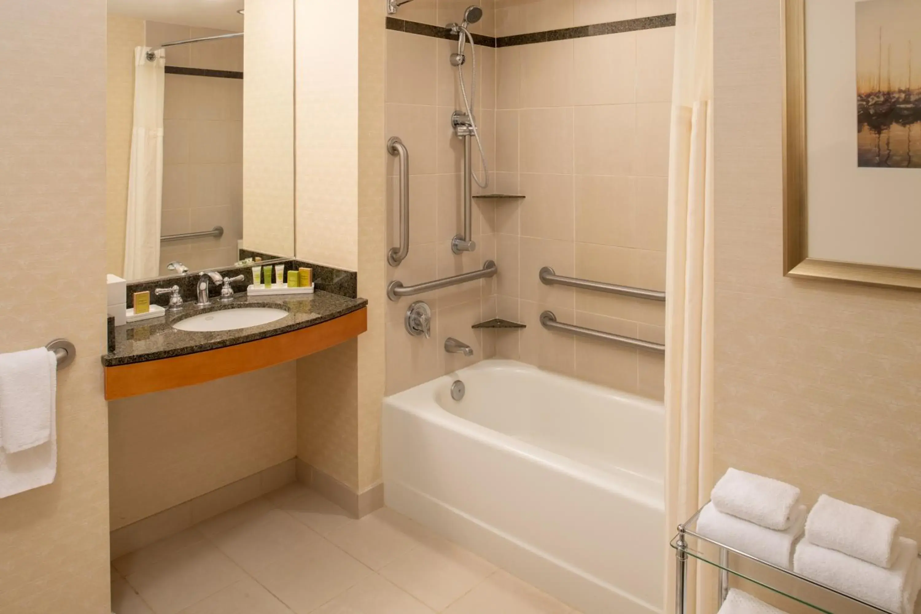 Two Double Beds - Disability Access in Hilton Vancouver Washington Two Double Beds - Disability Access in Hilton Vancouver Washington