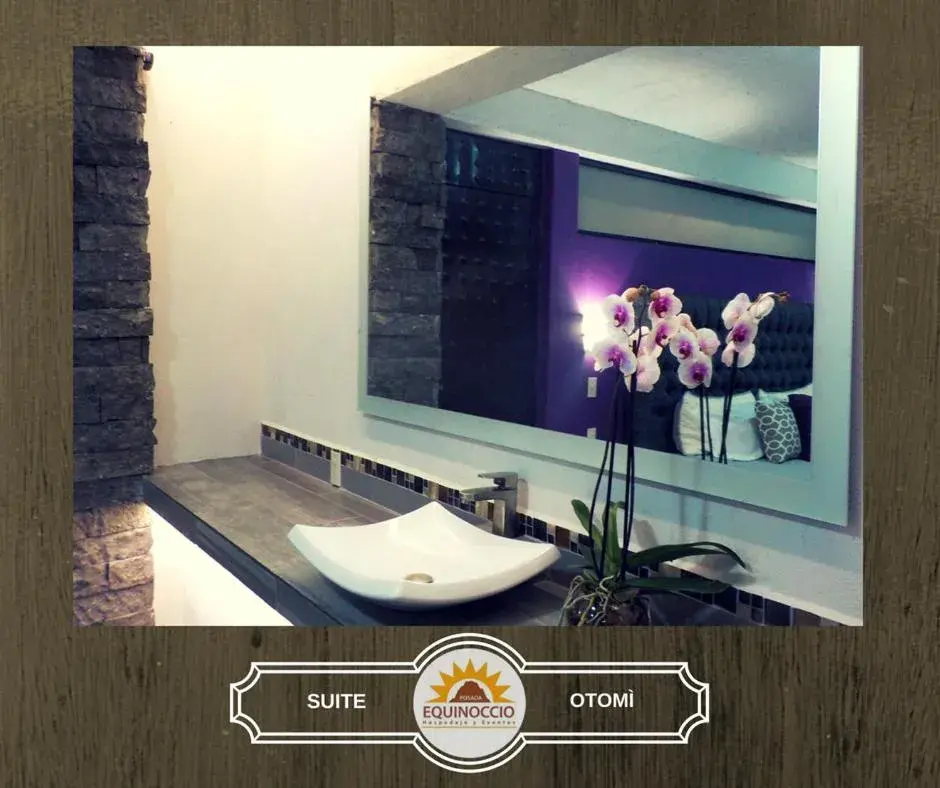 Deluxe King Room - single occupancy in Posada Equinoccio Deluxe King Room - single occupancy in Posada Equinoccio