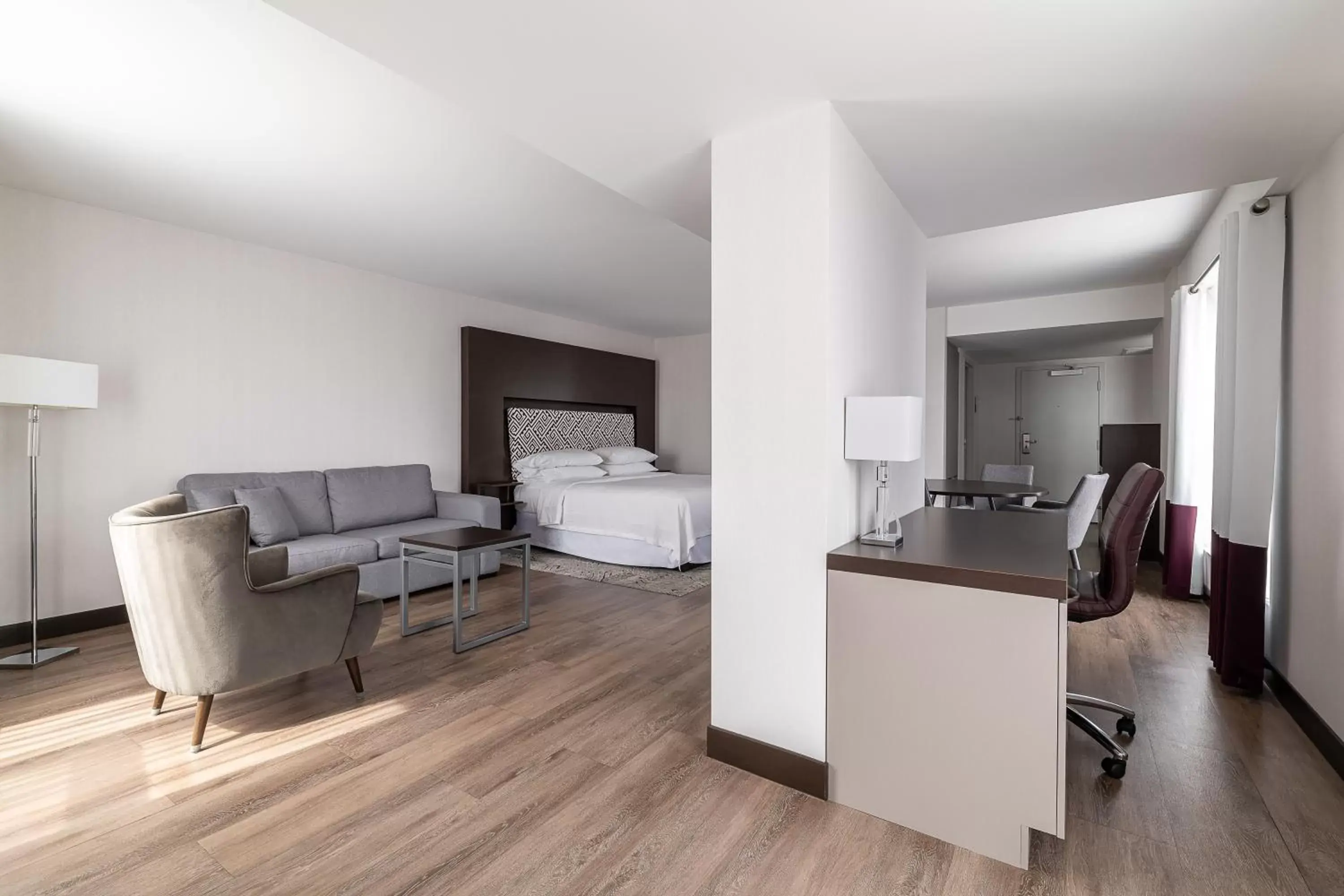 1 Bedroom Junior Suite, 1 King, Sofa bed in Four Points by Sheraton Lévis Convention Centre 1 Bedroom Junior Suite, 1 King, Sofa bed in Four Points by Sheraton Lévis Convention Centre