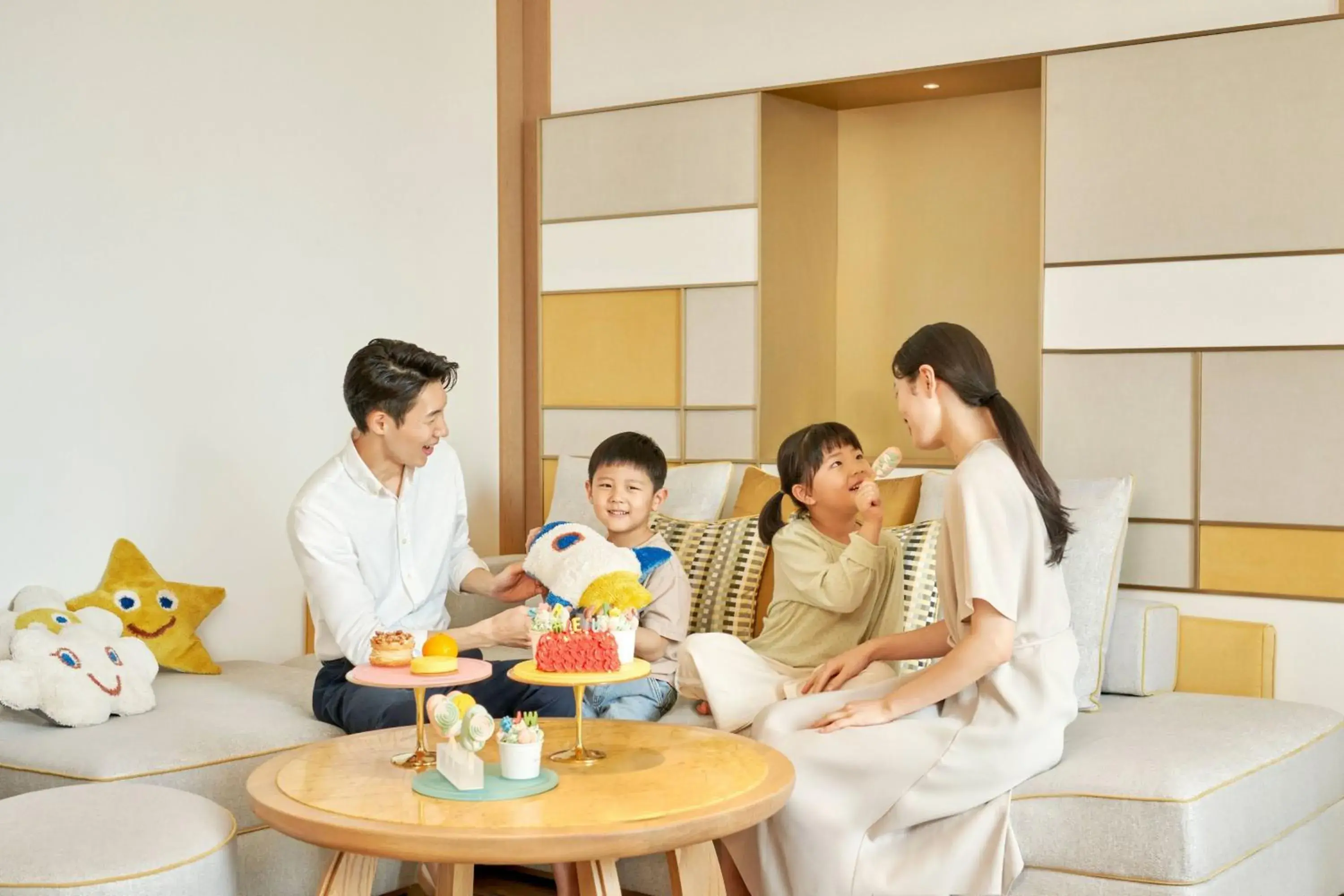 Two-Bedroom Family Suite Oceanfront with Balcony in JW Marriott Jeju Resort & Spa Two-Bedroom Family Suite Oceanfront with Balcony in JW Marriott Jeju Resort & Spa