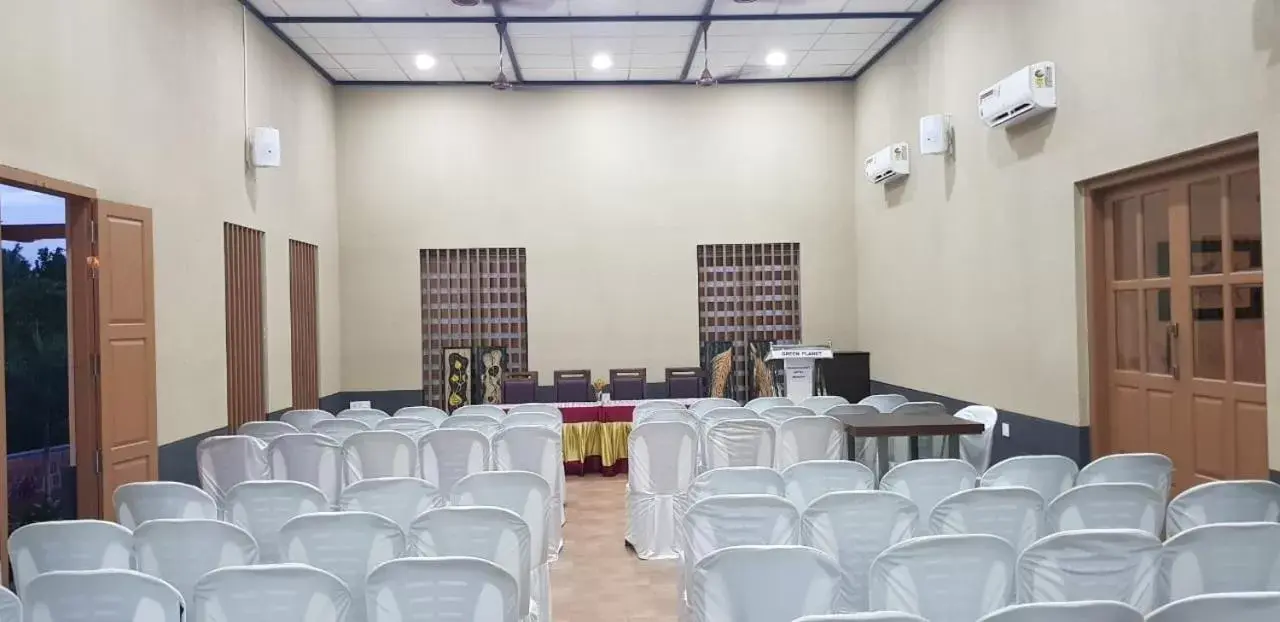 GREEN PLANET HOTEL GREEN PLANET HOTEL