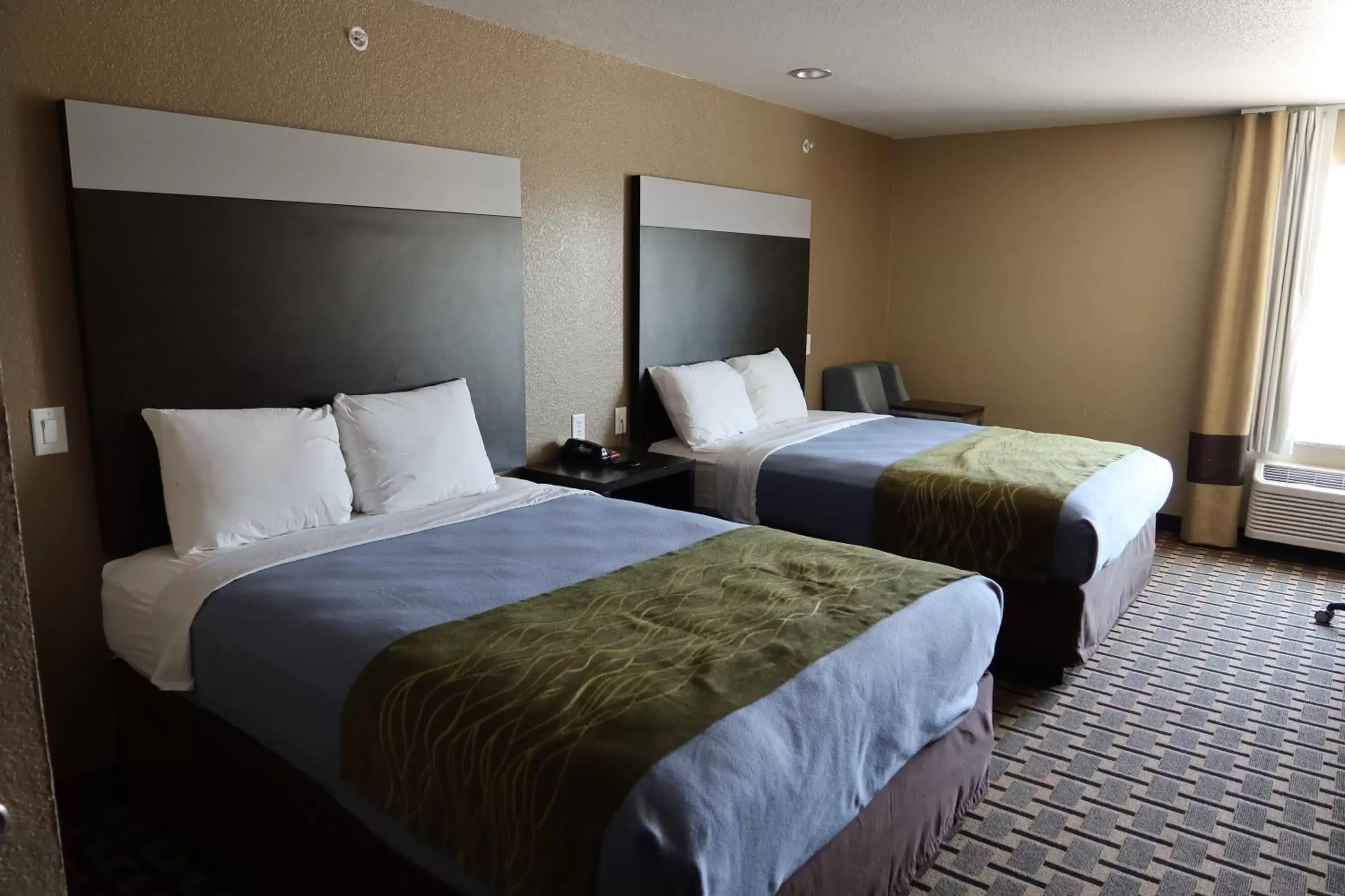 Queen Room with Two Queen Beds - Non-Smoking in West Worth Inn & Suites White Settlement Queen Room with Two Queen Beds - Non-Smoking in West Worth Inn & Suites White Settlement