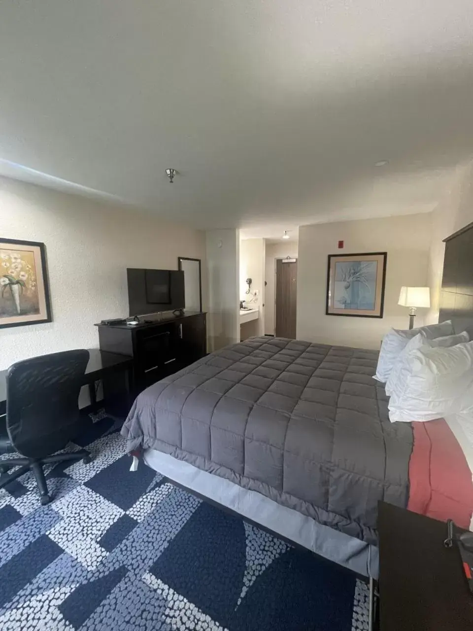 King Room in Fairway Inn King Room in Fairway Inn