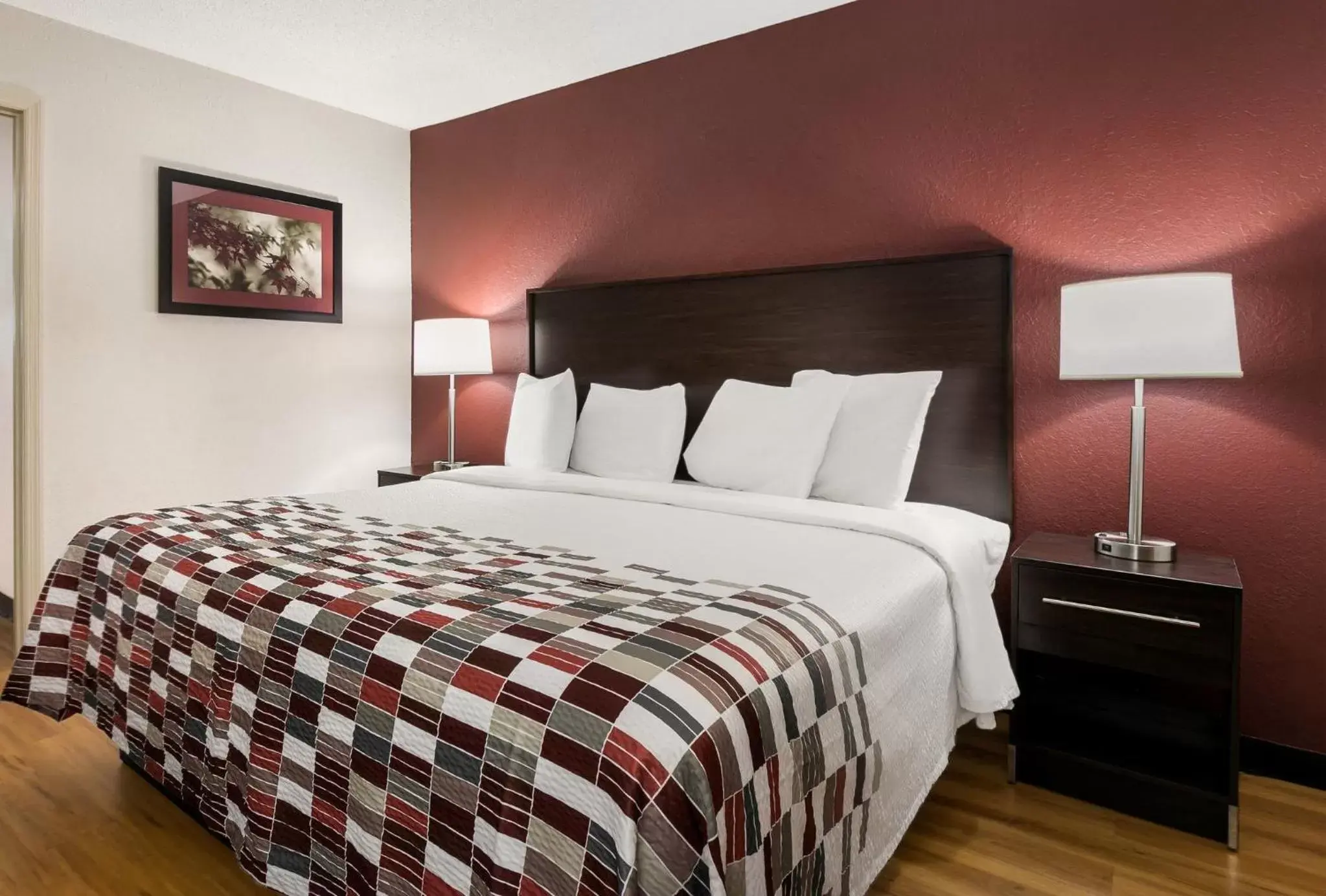 Suite King Room - Non-Smoking in Red Roof Inn & Suites Knoxville East Suite King Room - Non-Smoking in Red Roof Inn & Suites Knoxville East