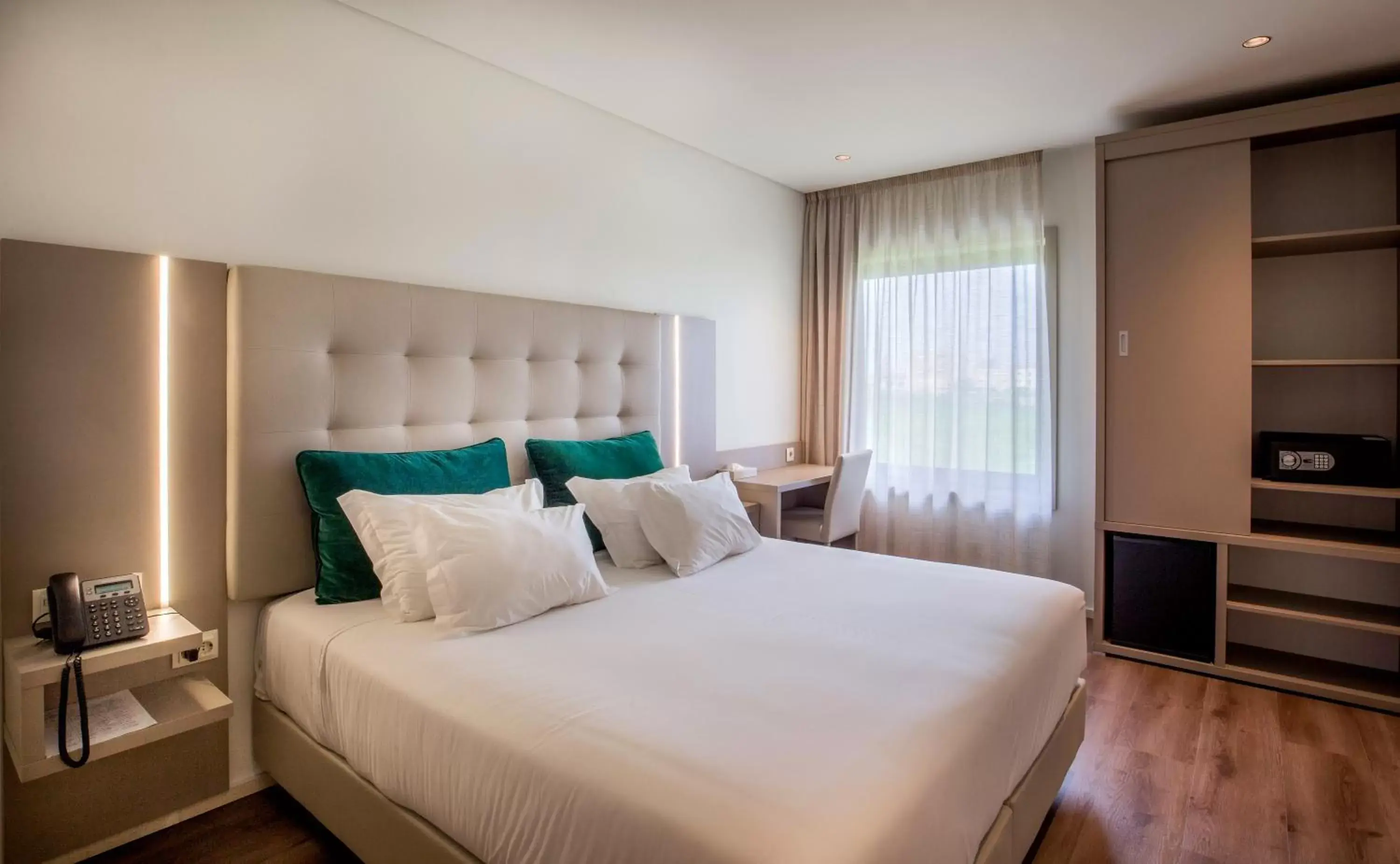 Double Room in Oporto Airport & Business Hotel Double Room in Oporto Airport & Business Hotel