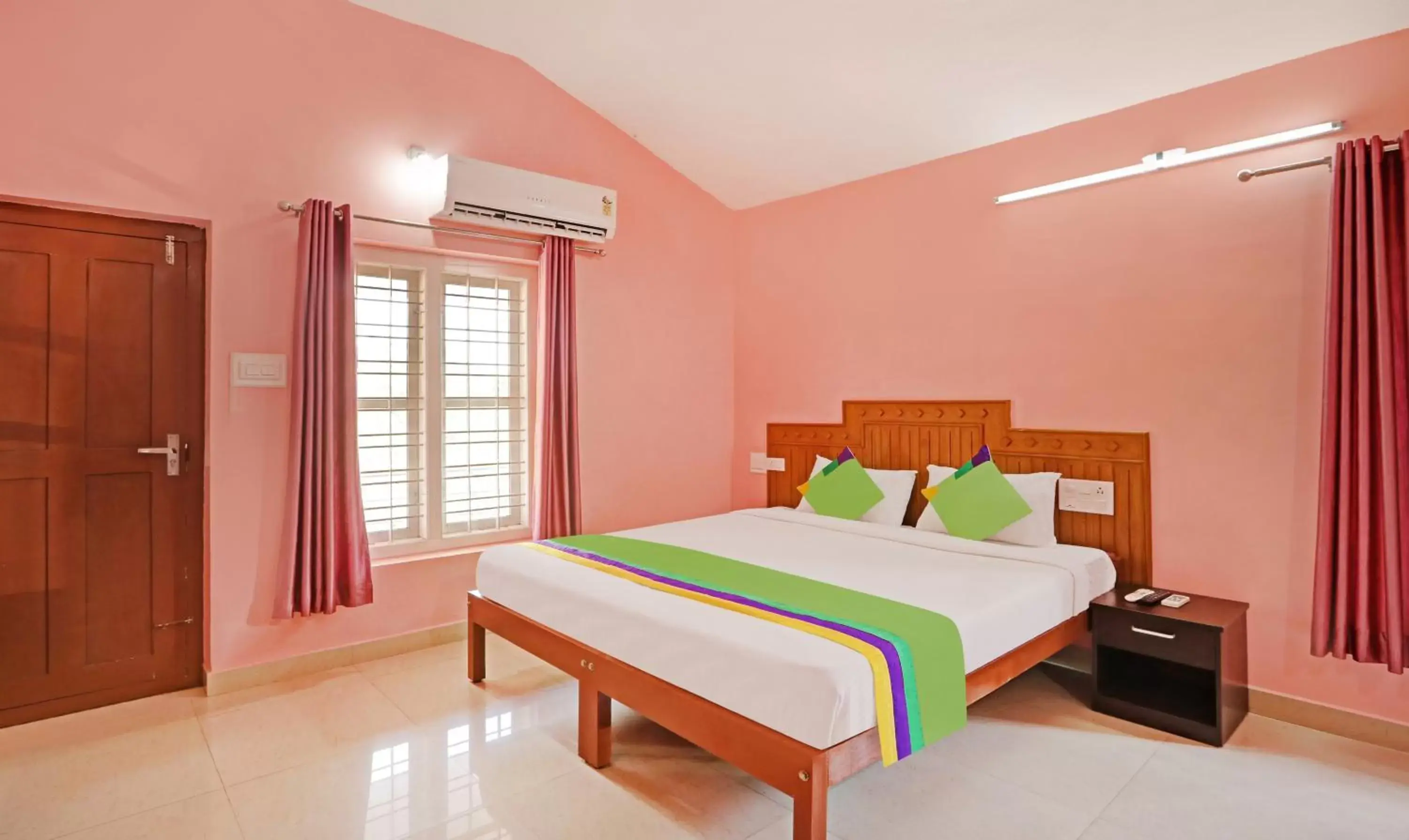 Treebo Trend Yajna Comforts Treebo Trend Yajna Comforts