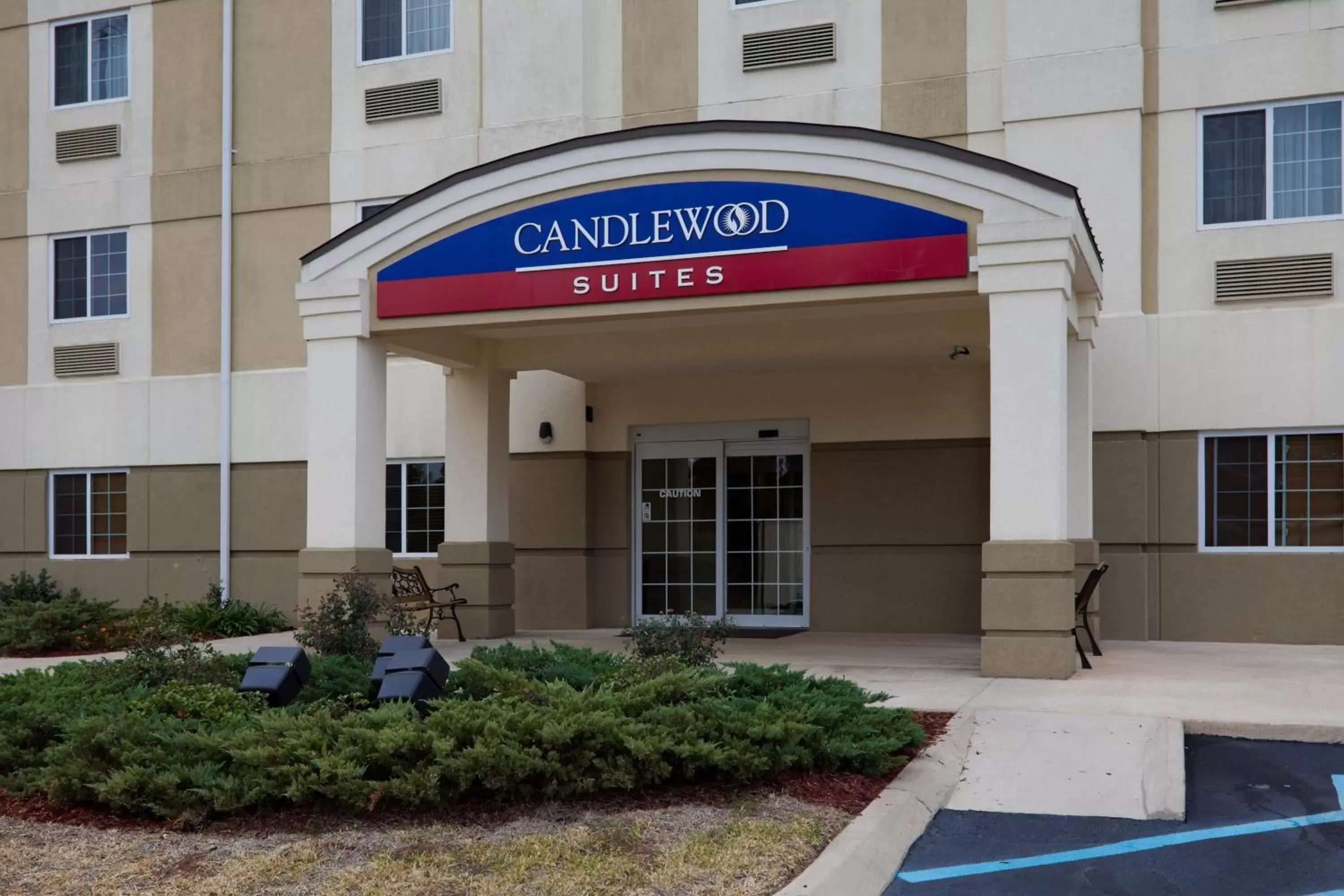 Candlewood Suites Pearl by IHG Candlewood Suites Pearl by IHG