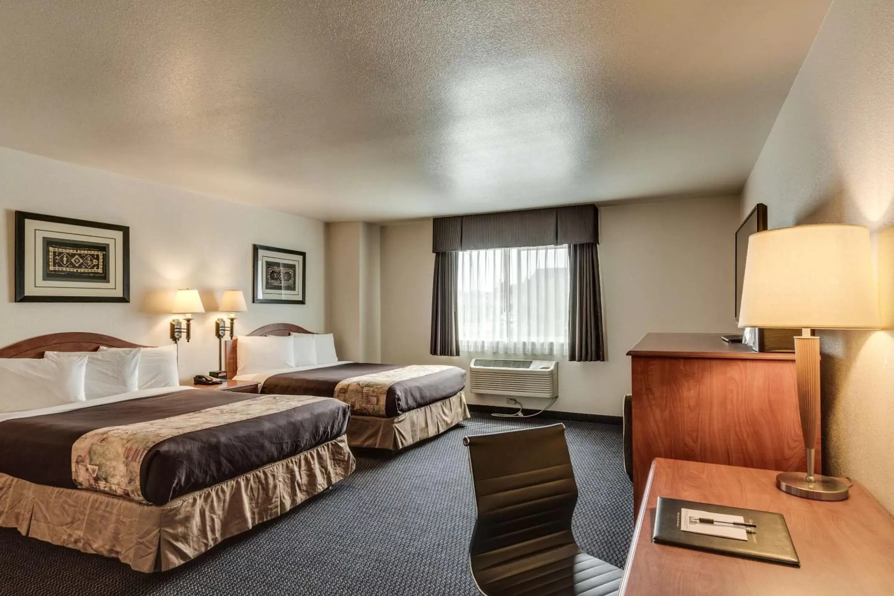 Queen Room with Two Queen Beds and Roll-In Shower - Mobility Accessible in SureStay Plus Hotel by Best Western Post Falls Queen Room with Two Queen Beds and Roll-In Shower - Mobility Accessible in SureStay Plus Hotel by Best Western Post Falls