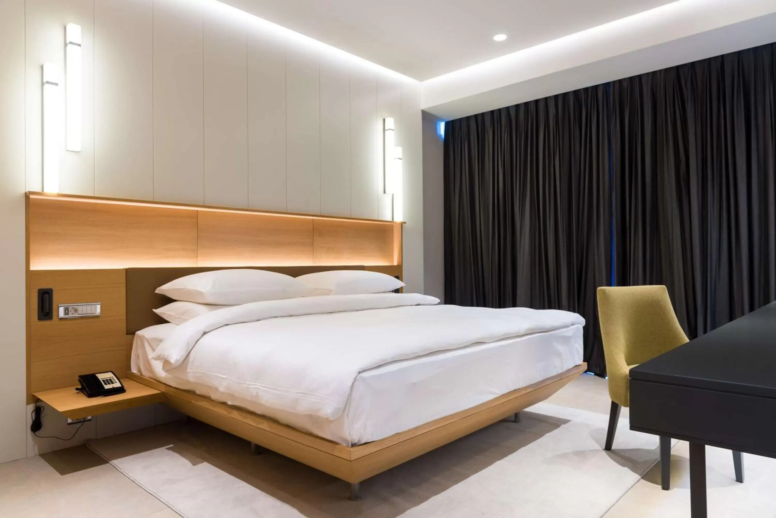 Suite with Balcony and Whirlpool in Radisson Hotel Dakar Diamniadio Suite with Balcony and Whirlpool in Radisson Hotel Dakar Diamniadio