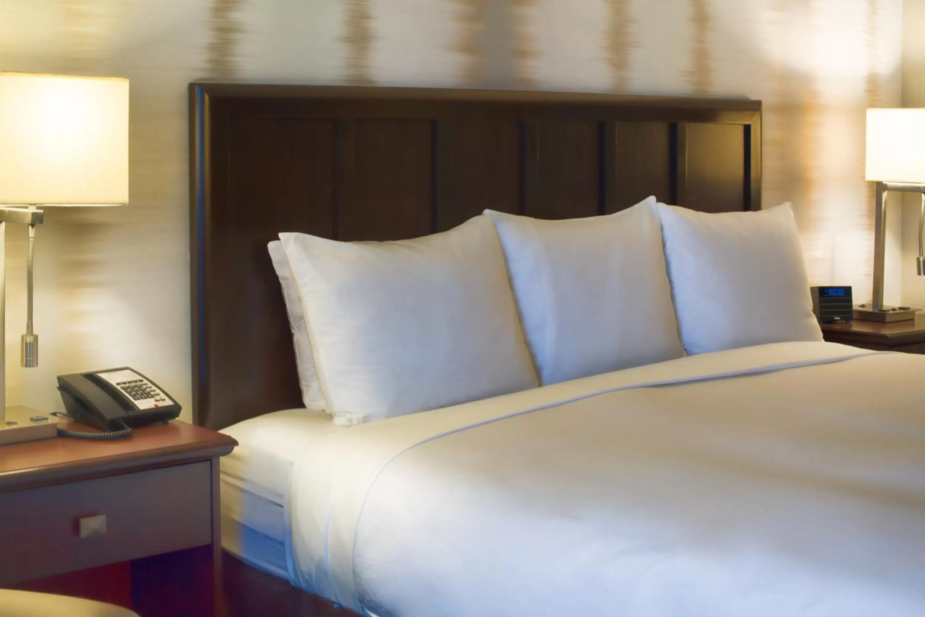 King Room - Non-Smoking in Radisson Hotel Fort Worth North-Fossil Creek King Room - Non-Smoking in Radisson Hotel Fort Worth North-Fossil Creek