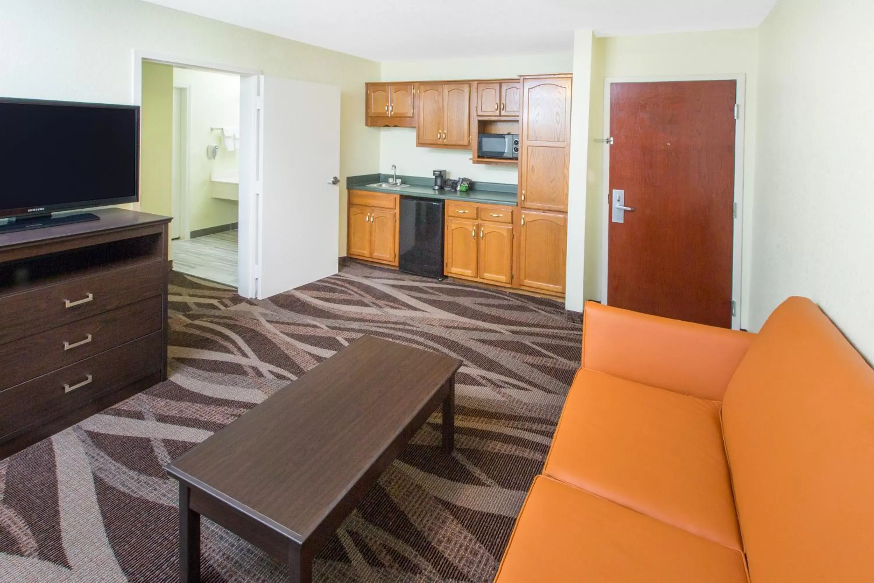 One-Bedroom Suite with Two Queen Beds - Smoking in Super 8 by Wyndham Southaven One-Bedroom Suite with Two Queen Beds - Smoking in Super 8 by Wyndham Southaven