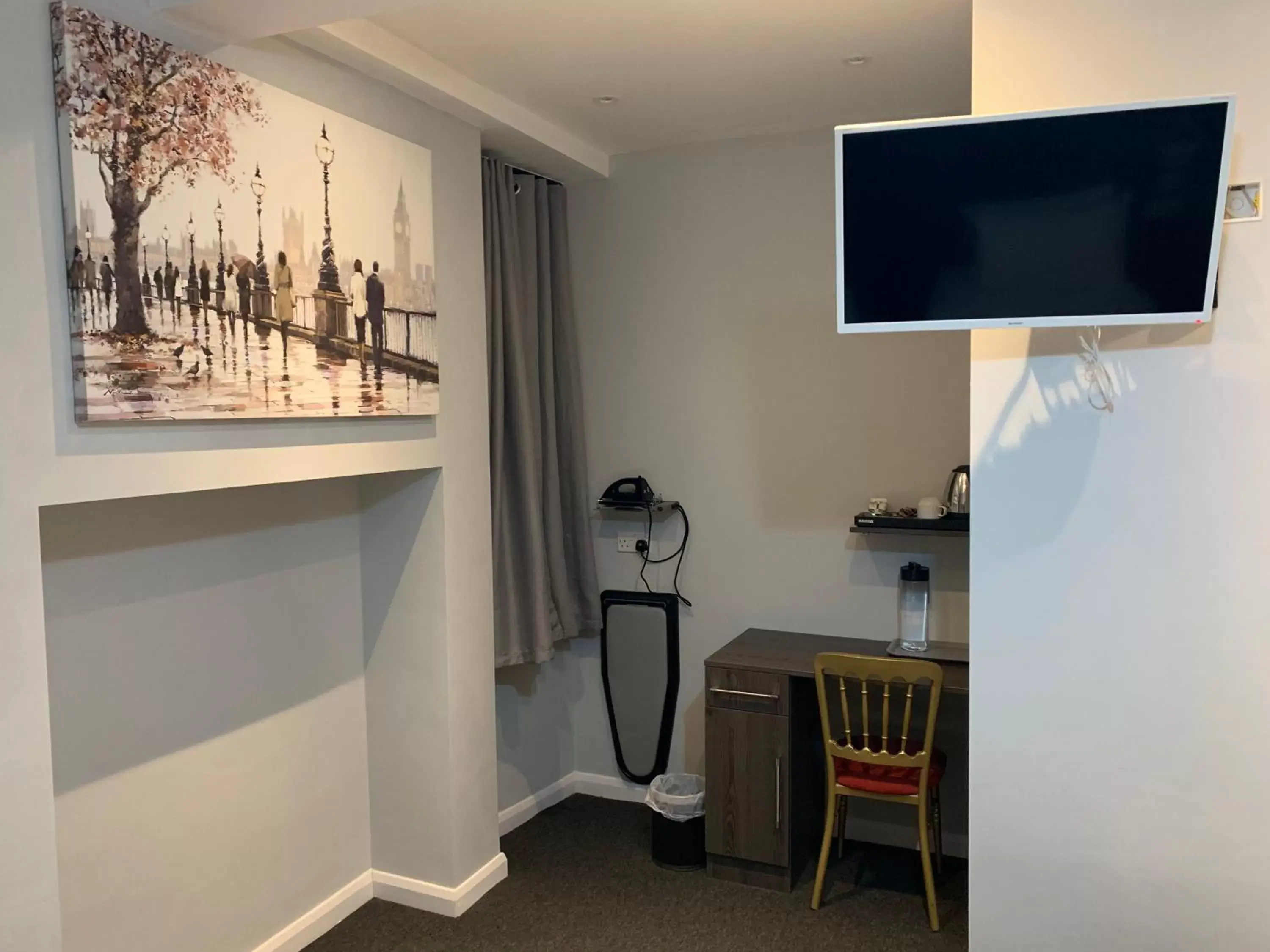 Twin Room with Private Bathroom in Casuarina Tree Twin Room with Private Bathroom in Casuarina Tree