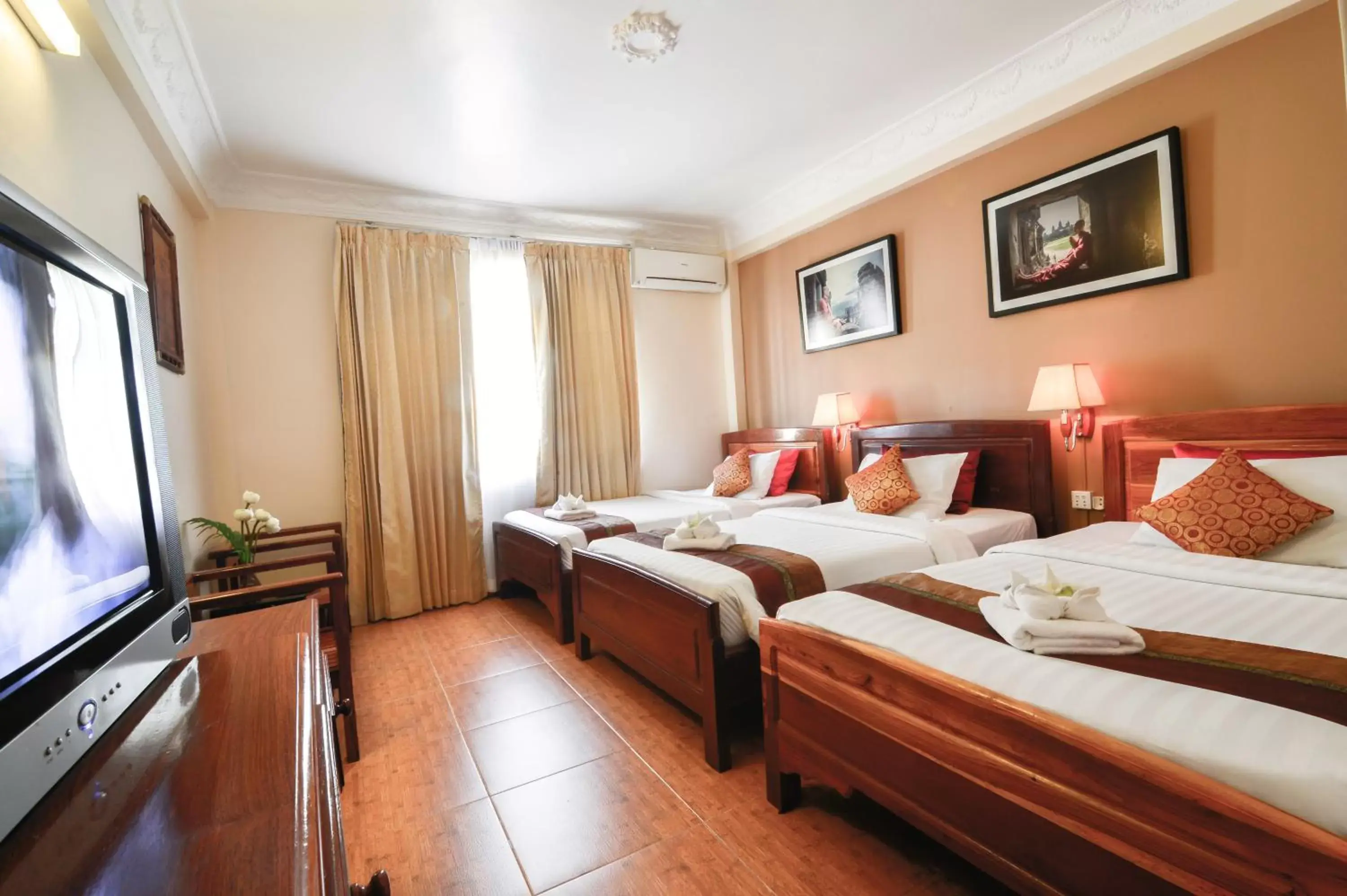 Triple Room in Angkor Pearl Hotel Triple Room in Angkor Pearl Hotel